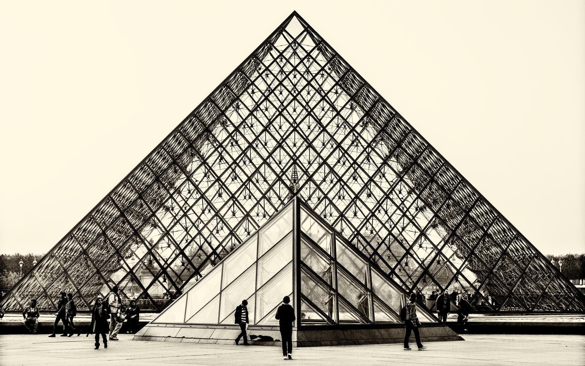 Photography Monochrome Architecture Museum Paris Louvre Pyramid 1920x1200
