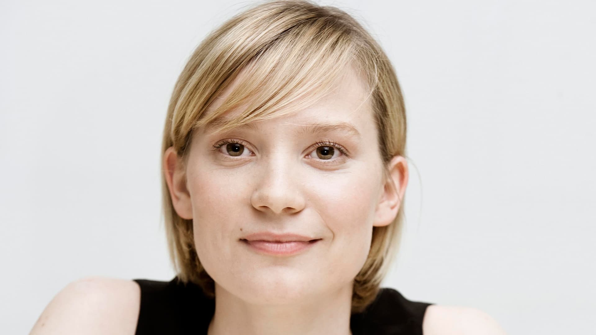 Mia Wasikowska Actress Blonde Face Short Hair 1920x1080