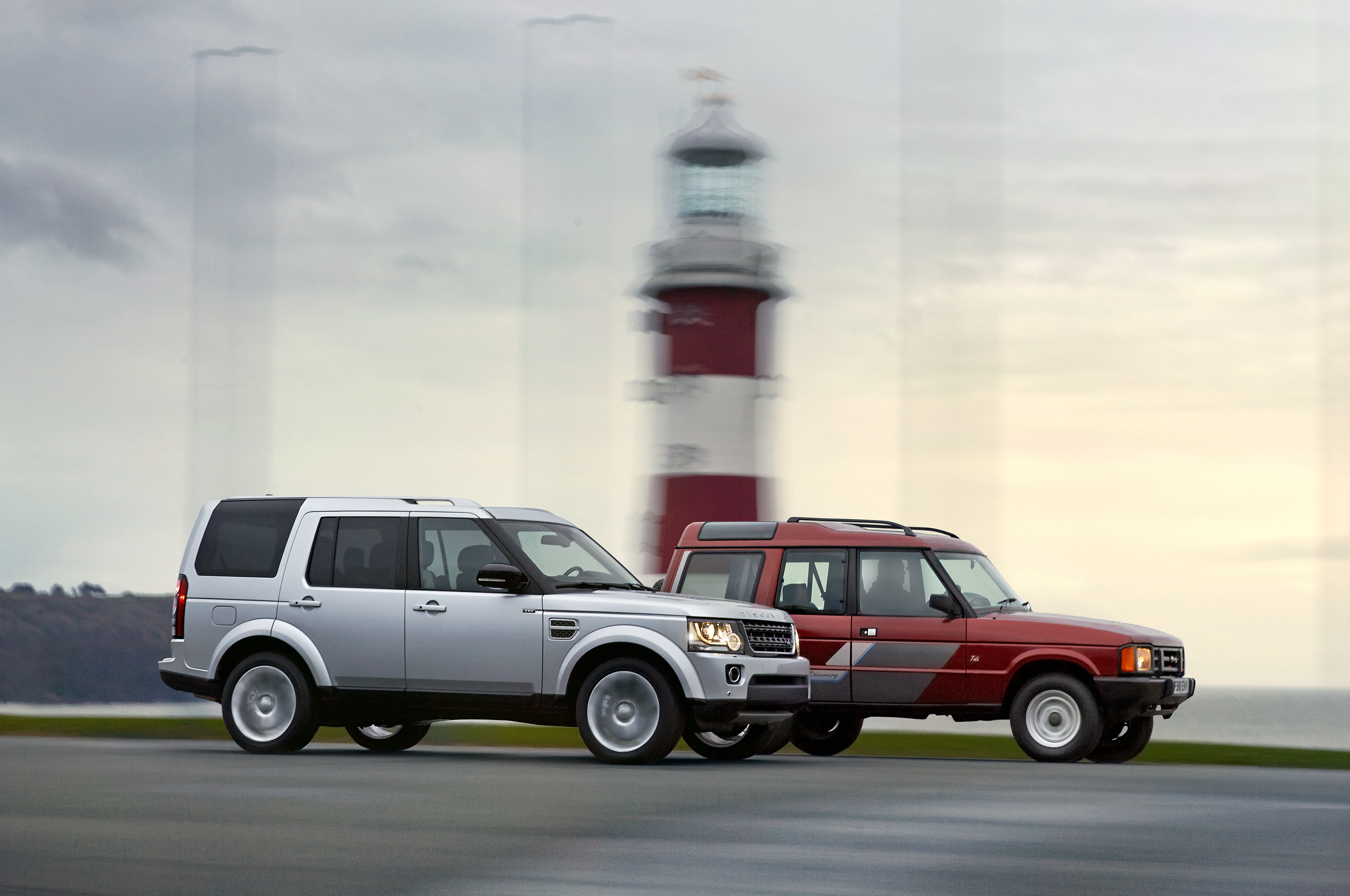 Vehicles Land Rover Discovery 4000x2657
