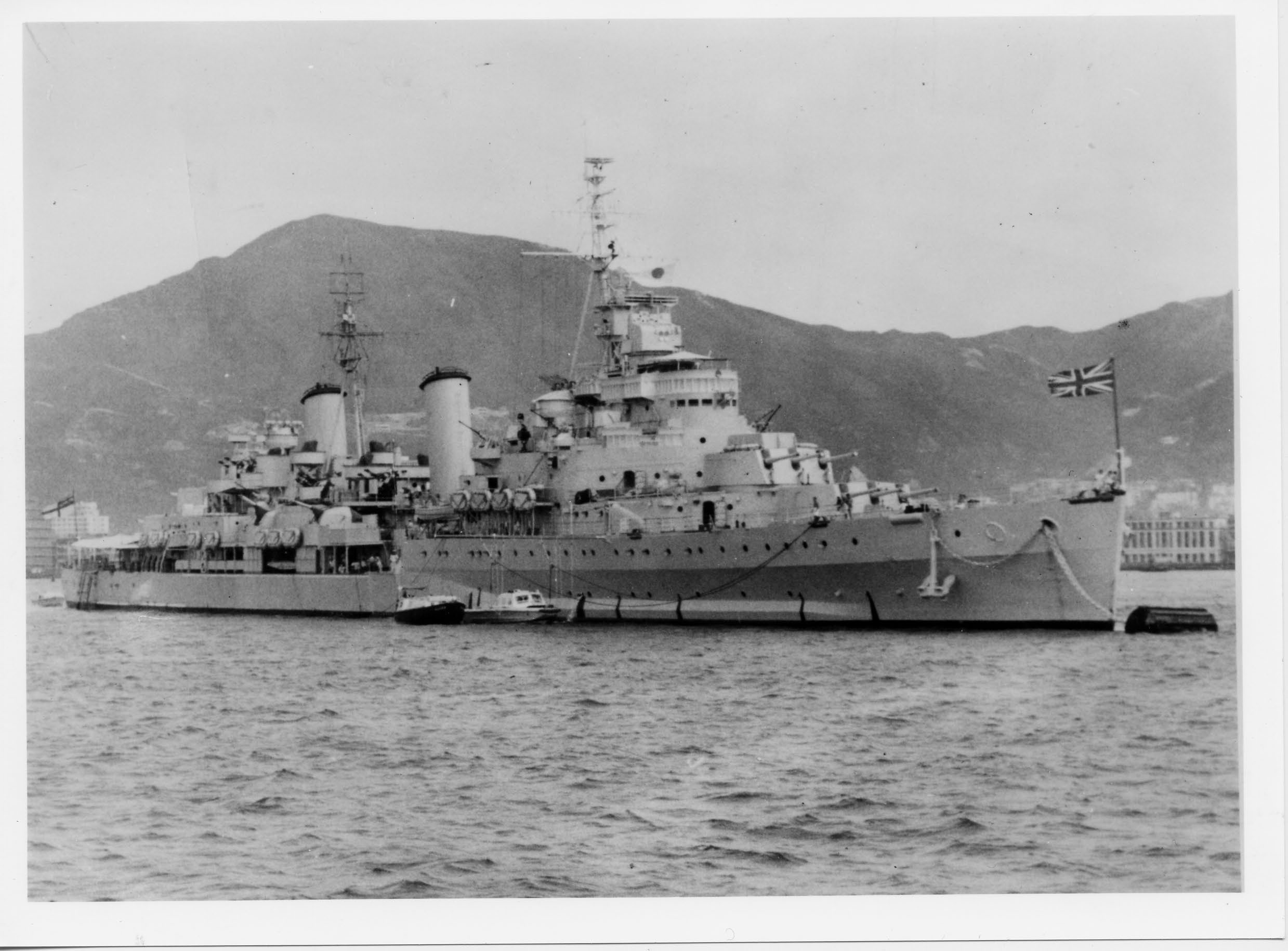 Cruiser Warship HMS Belfast C35 2478x1830