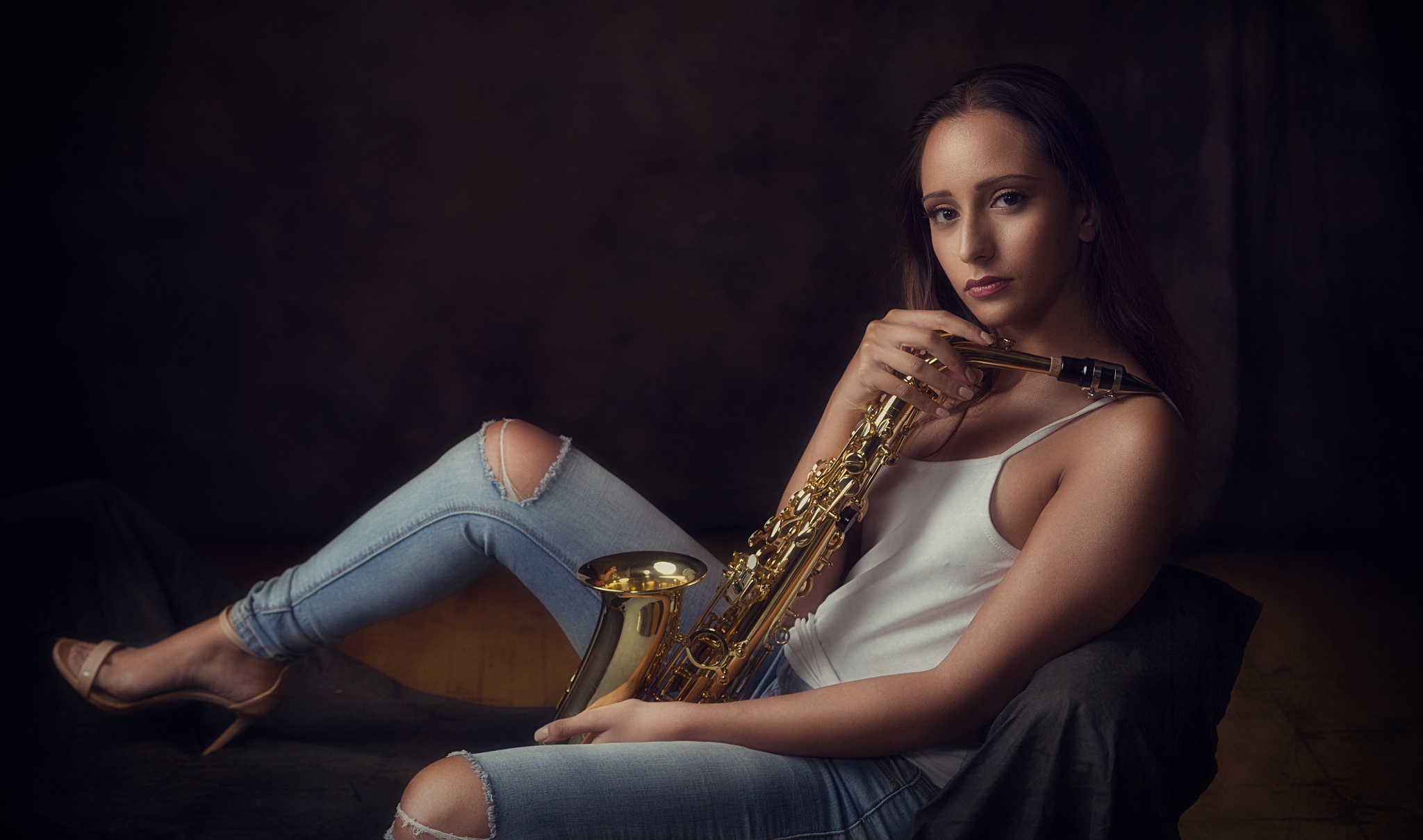 Women Musical Instrument Saxophones Torn Jeans Model 2048x1209