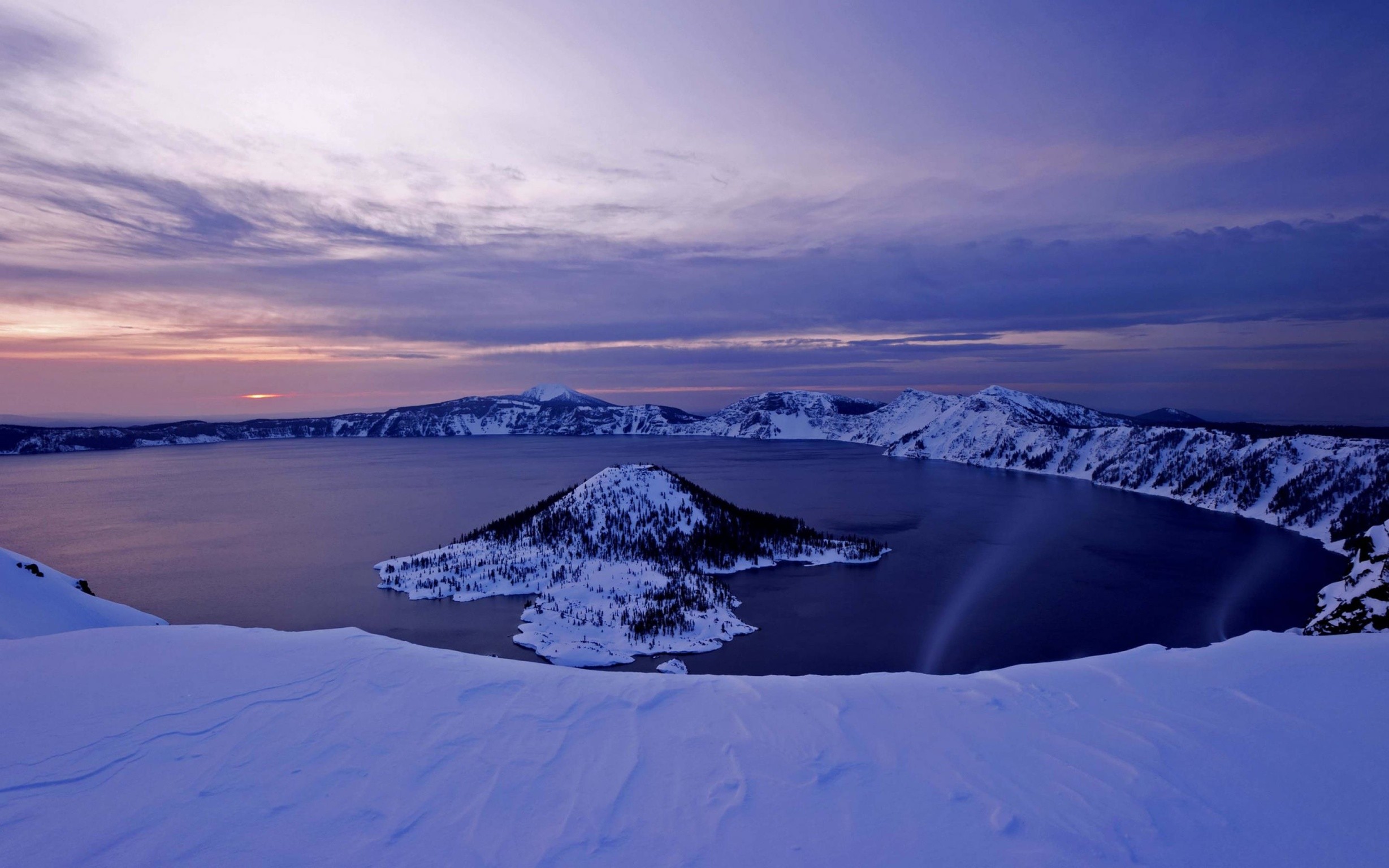 Crater Lake Oregon Snow Blue 2457x1536