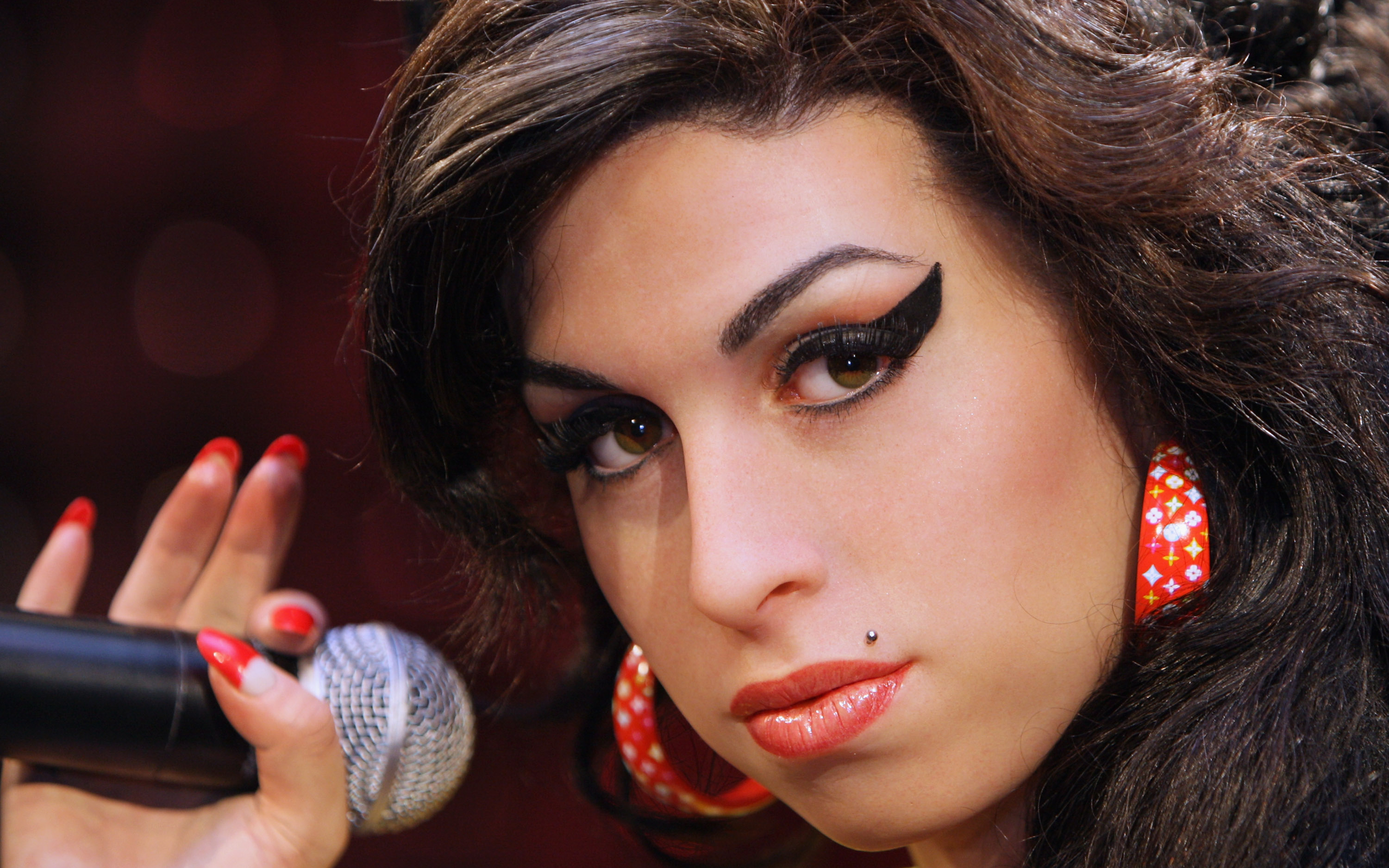 Amy Winehouse Singer English 2880x1800