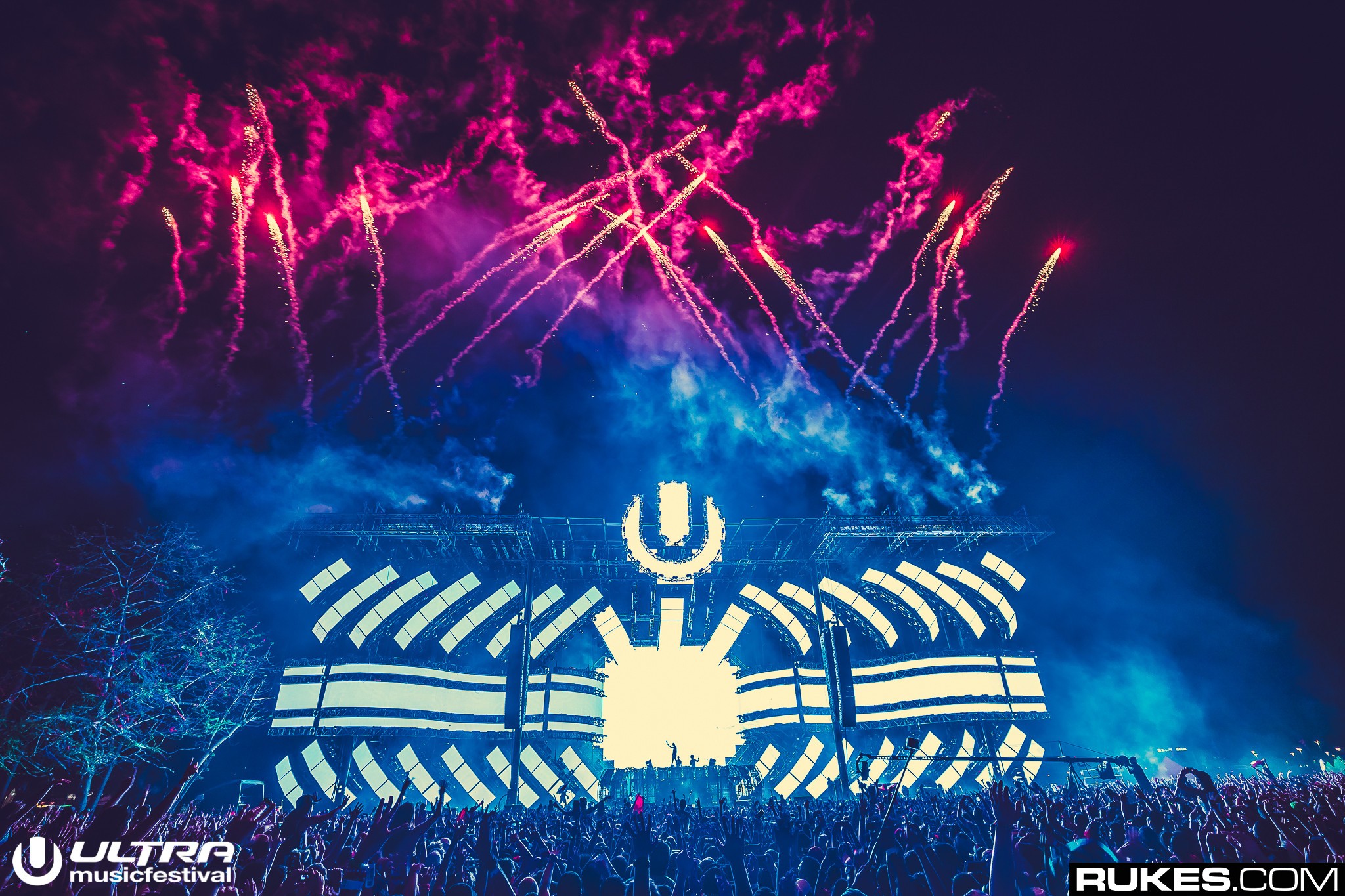 Ultra Music Festival Rukes Stages Lights Photography Fireworks Crowds Music 2048x1365