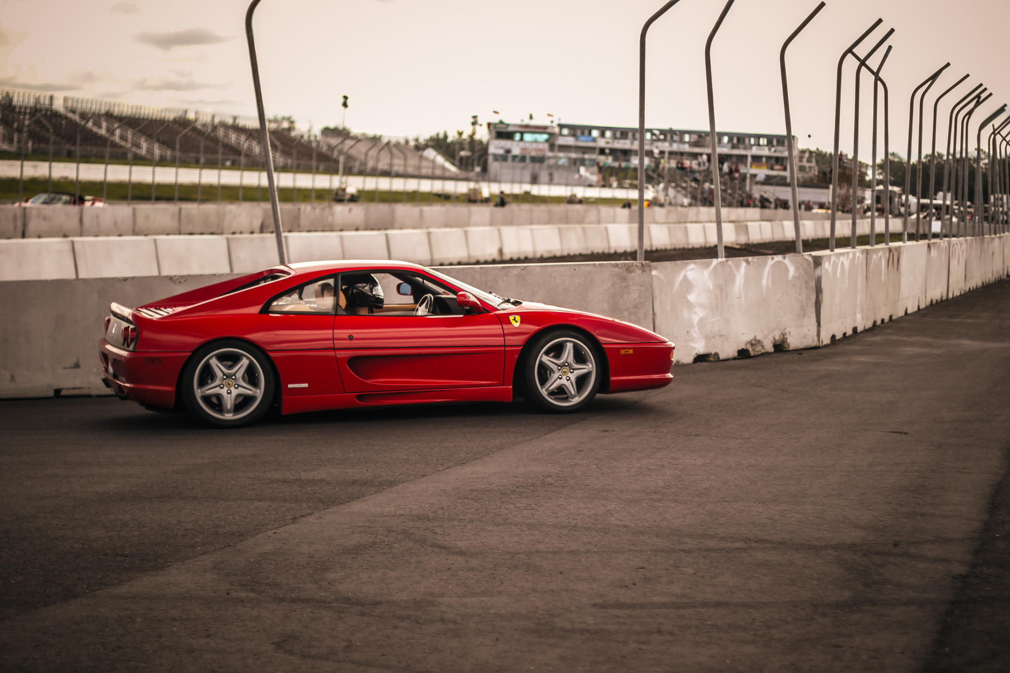 Vehicles Ferrari F355 2048x1365