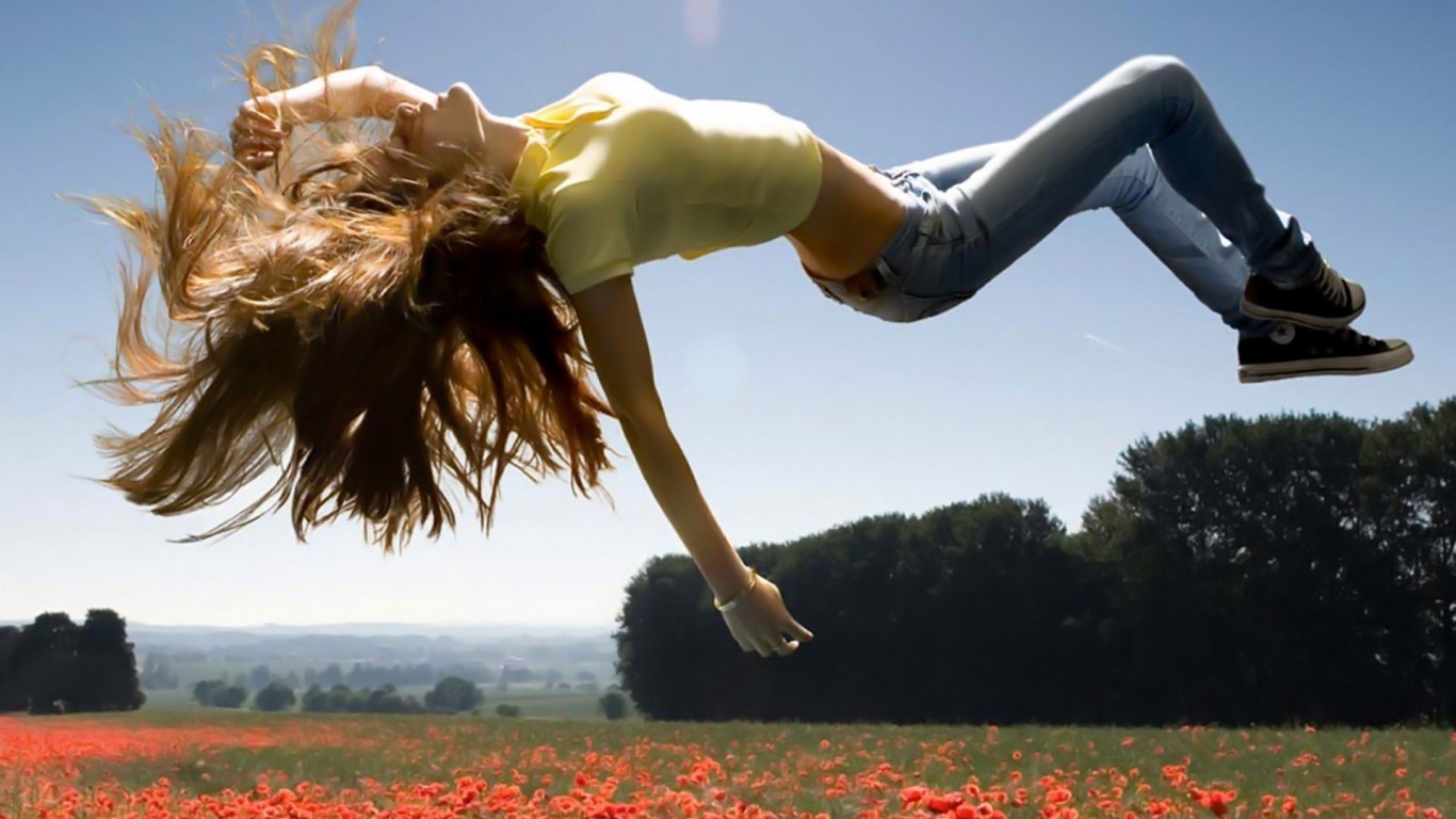 Women Outdoors Long Hair Field Closed Eyes Floating Sunlight Skinny Jeans 1366x768