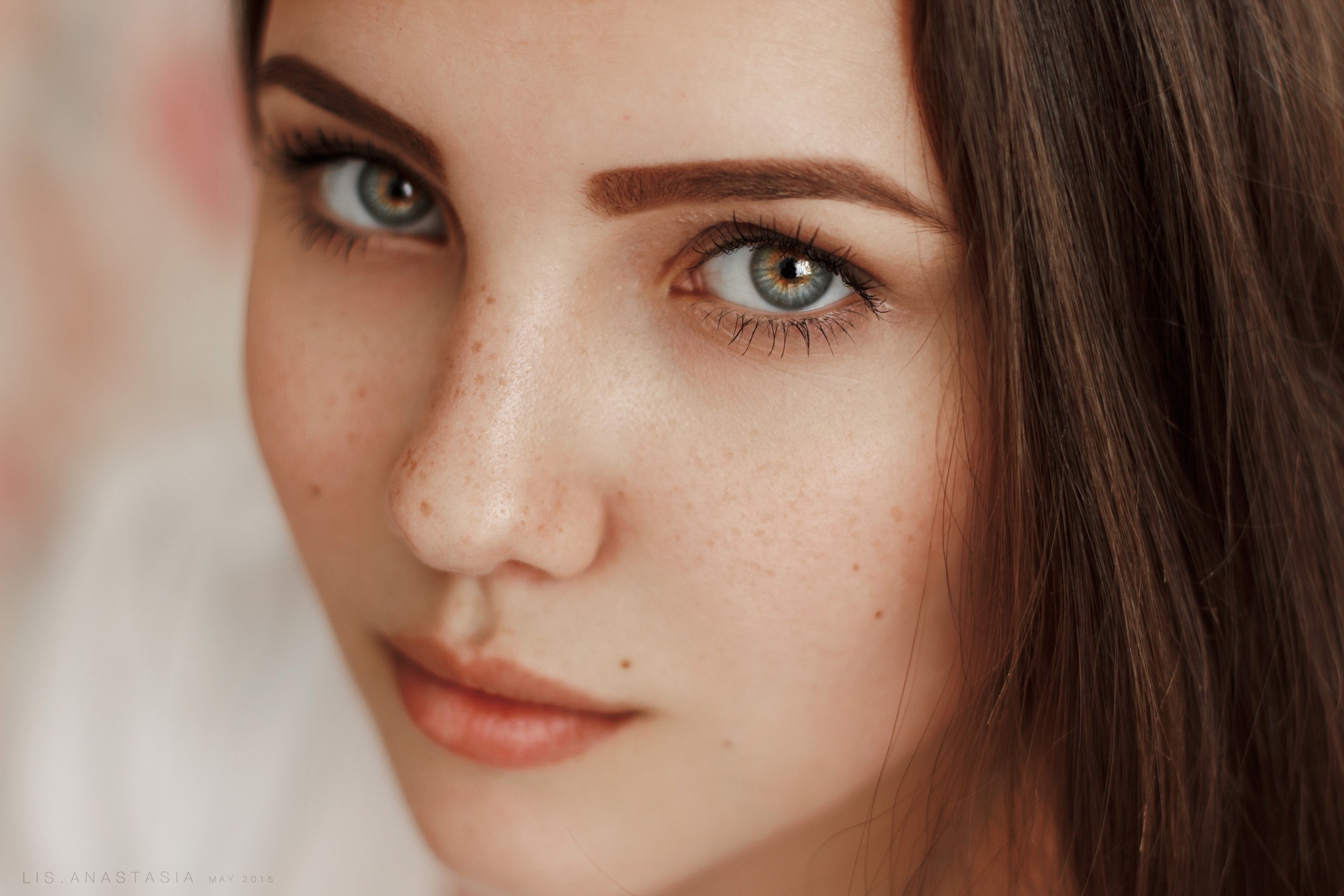 Model Face Portrait Brunette Anastasia Lis Freckles Green Eyes 2048x1365