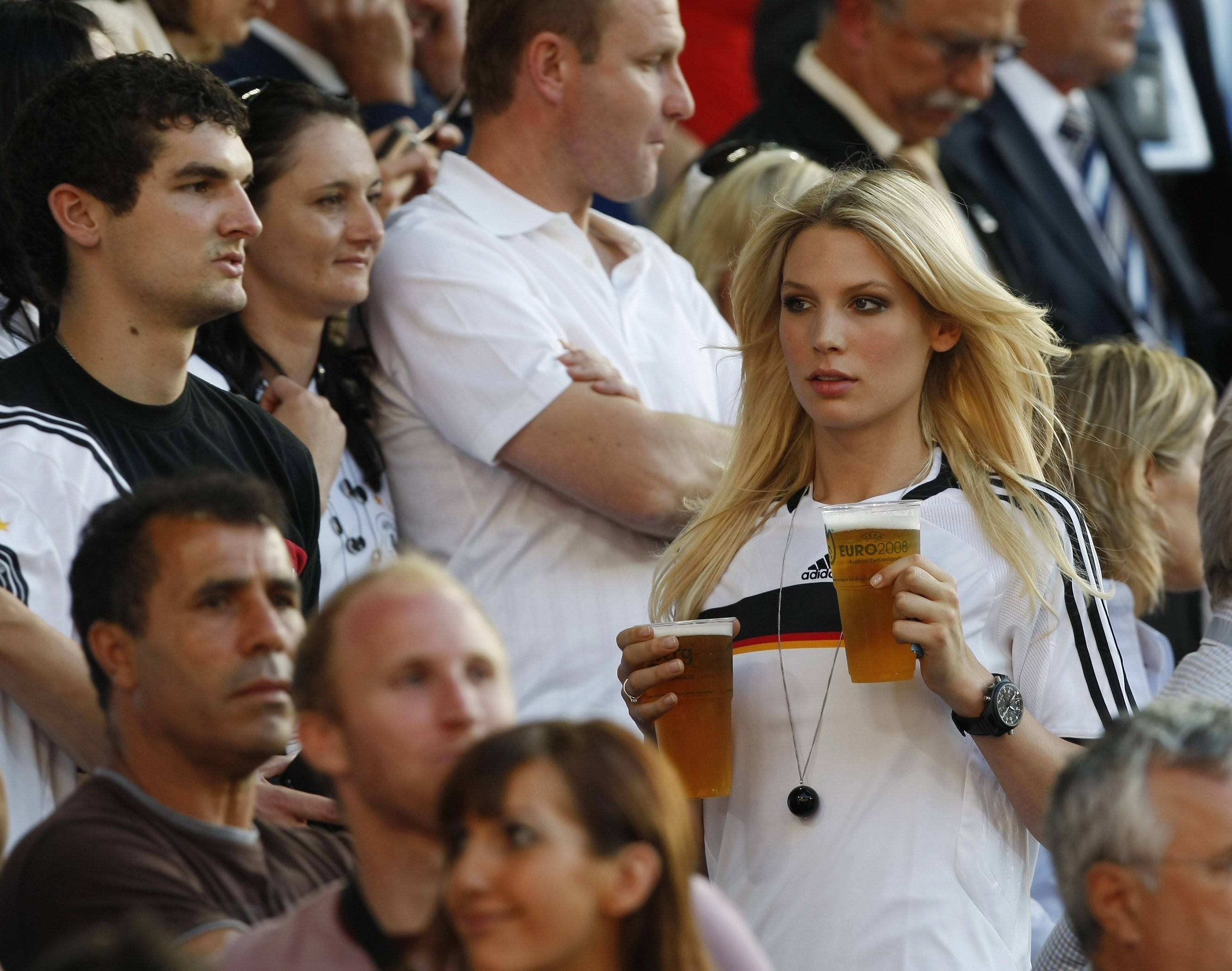 Blonde Beer Germany Sports Jerseys Soccer Model Soccer Girls 2008 Year 2677x2110