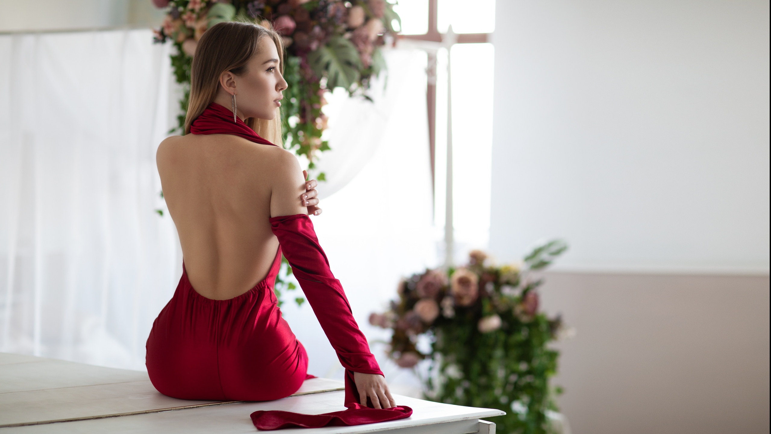 Women Sitting Back Flowers Women Indoors Profile Table Blonde Looking Away Red Dress Pavel Cherepko 2560x1440