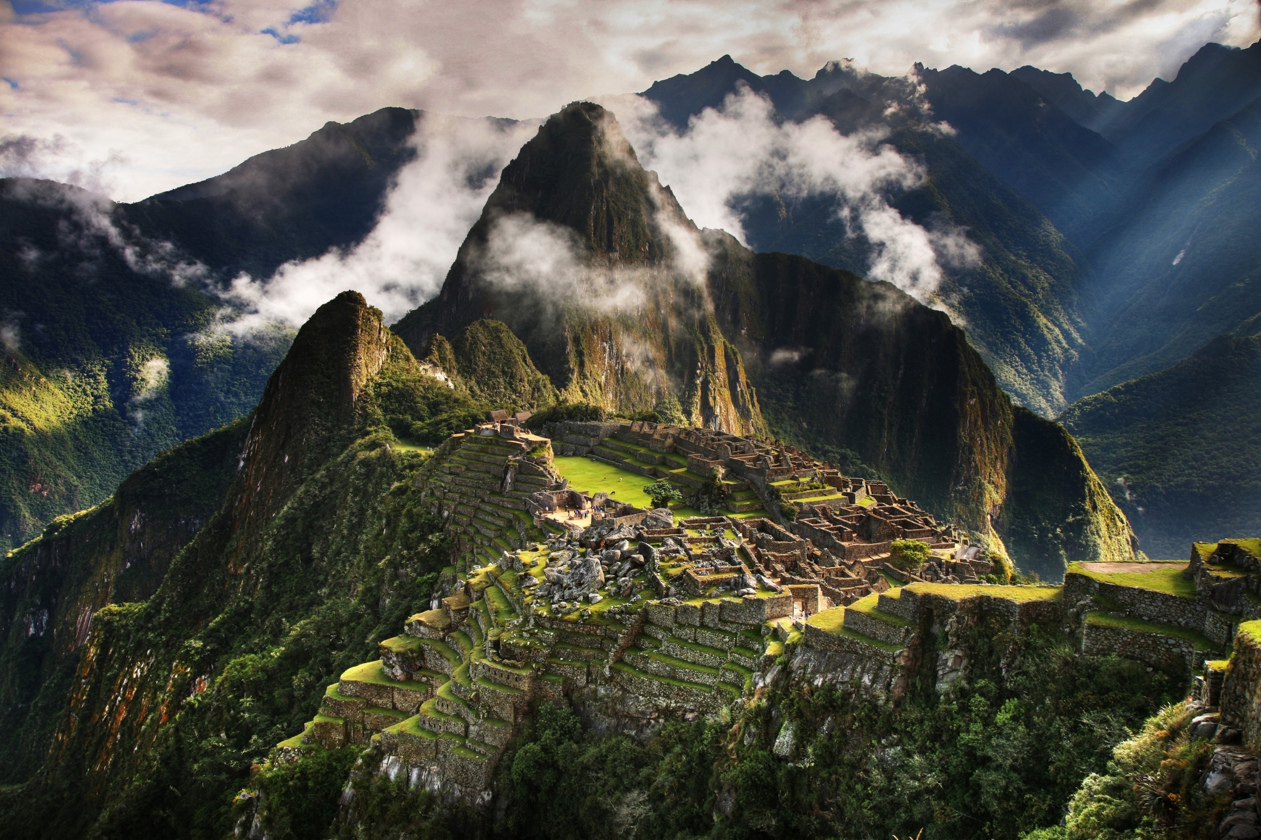 Man Made Machu Picchu 2560x1706