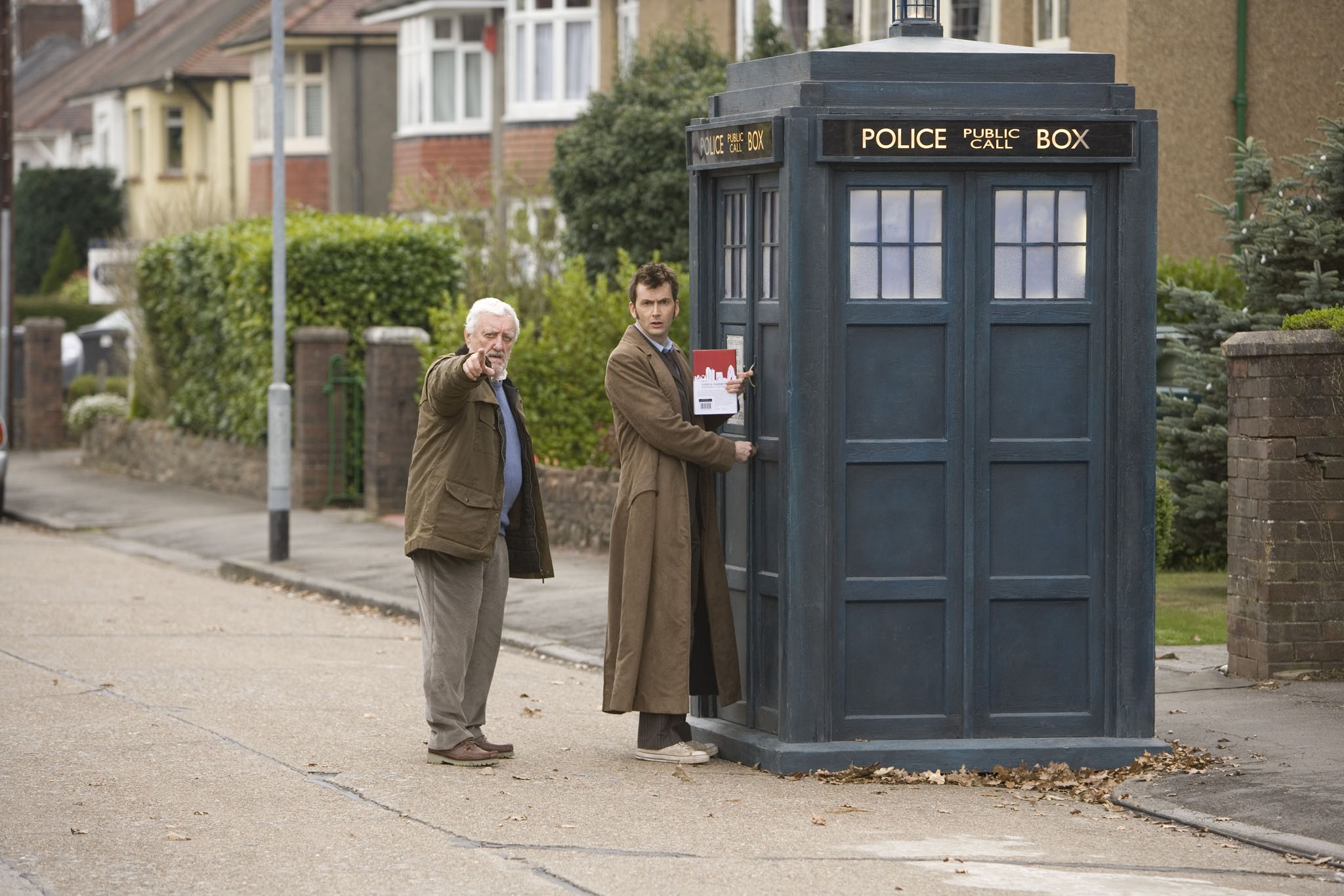 TARDiS Doctor Who David Tennant Tenth Doctor 2048x1365