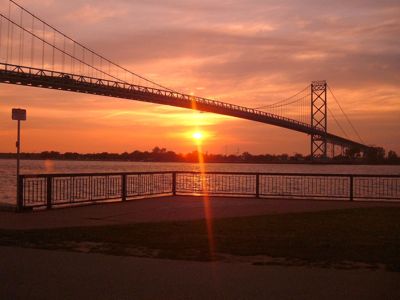 Man Made Ambassador Bridge 1600x1200