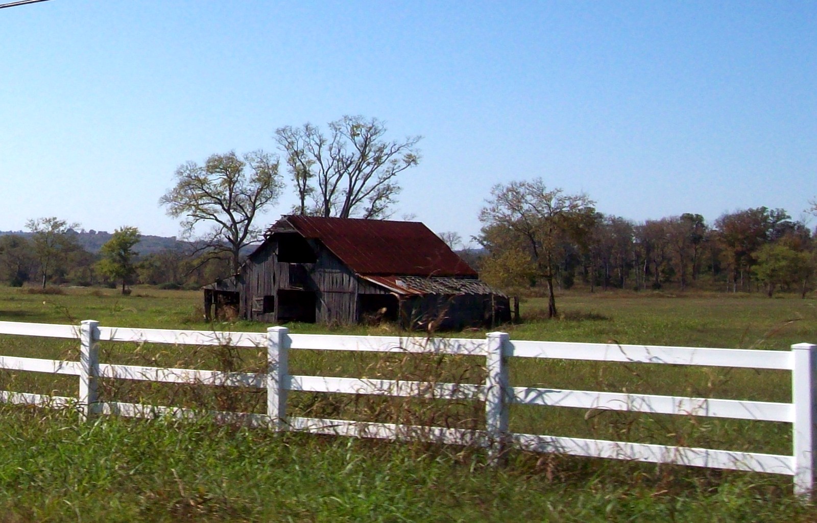 Man Made Barn 1600x1024