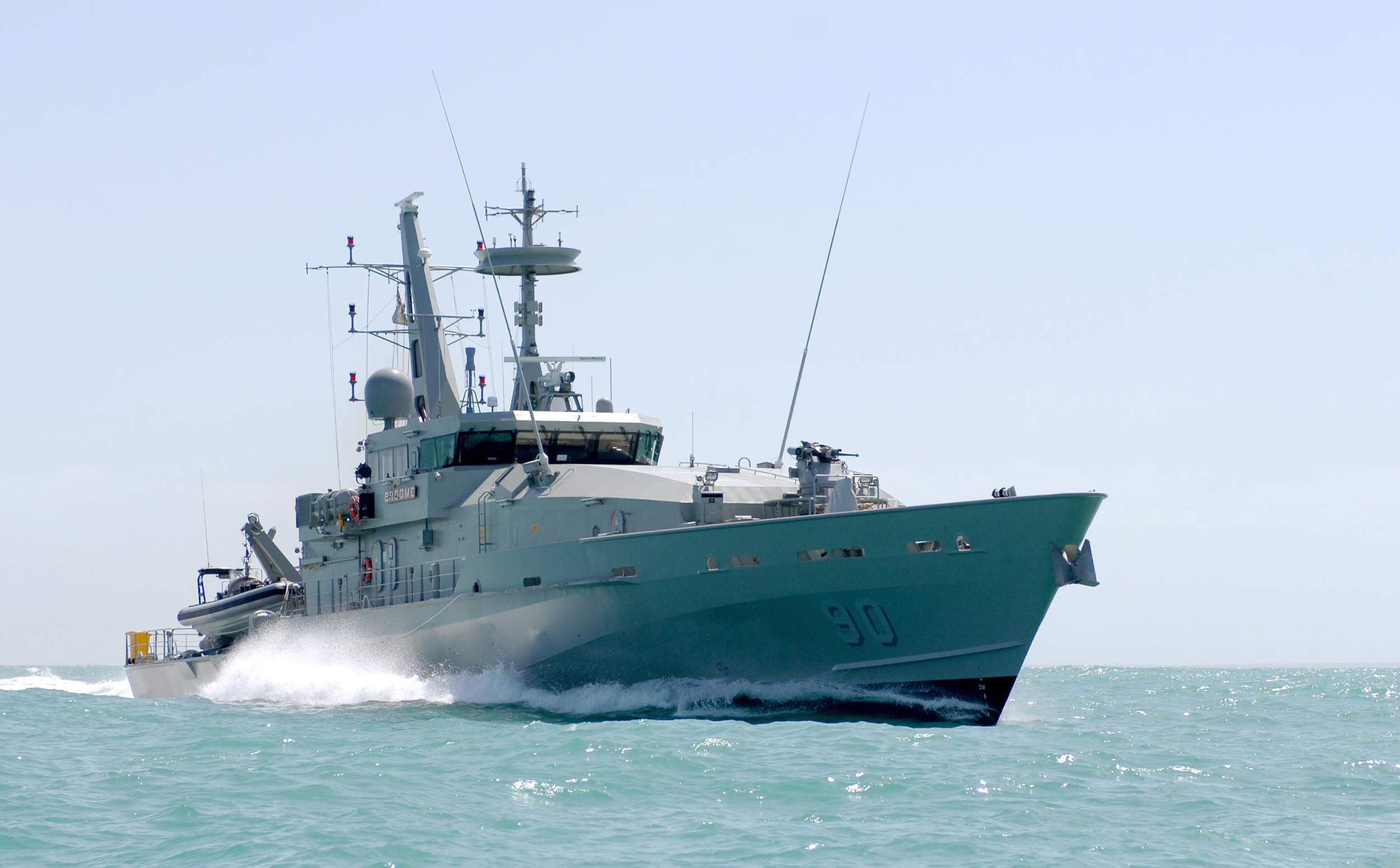 Patrol Boat Warship HMAS Broome ACPB 90 2500x1550