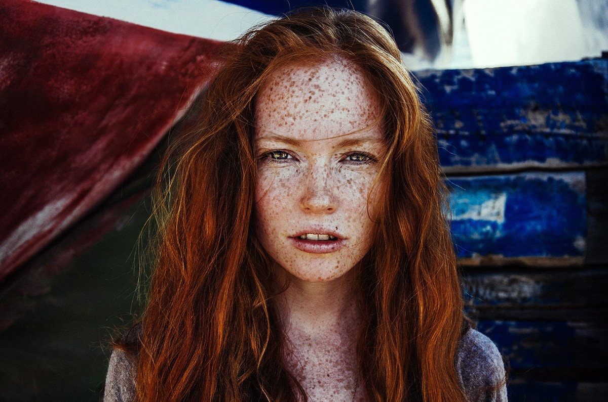 Women Model Redhead Long Hair Women Outdoors Depth Of Field Looking At Viewer Freckles Open Mouth Fa 1200x795