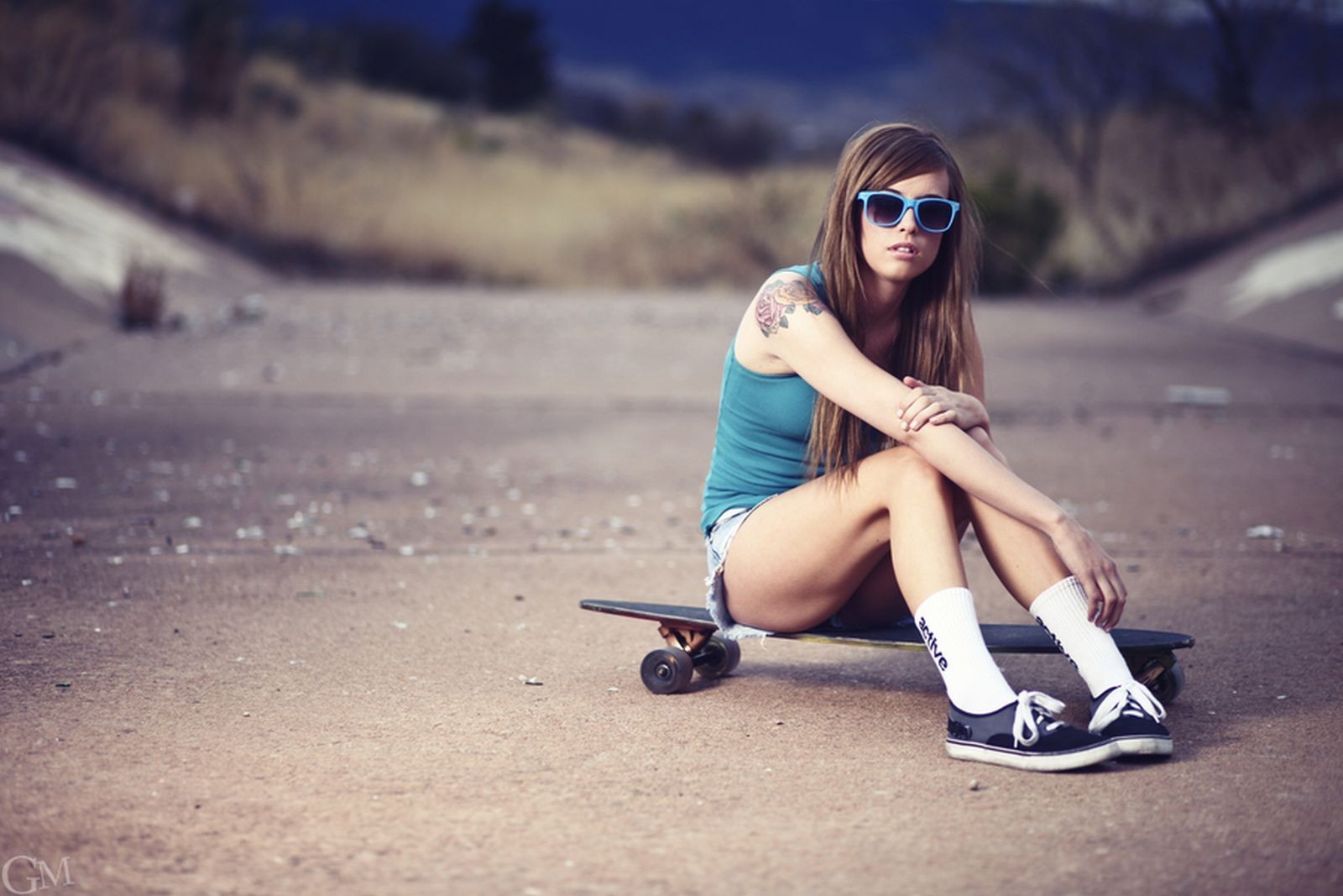 Model Skating Skateboard Blue Teravena Sugimoto Women With Shades Sunglasses Women Outdoors Long Hai 1600x1067