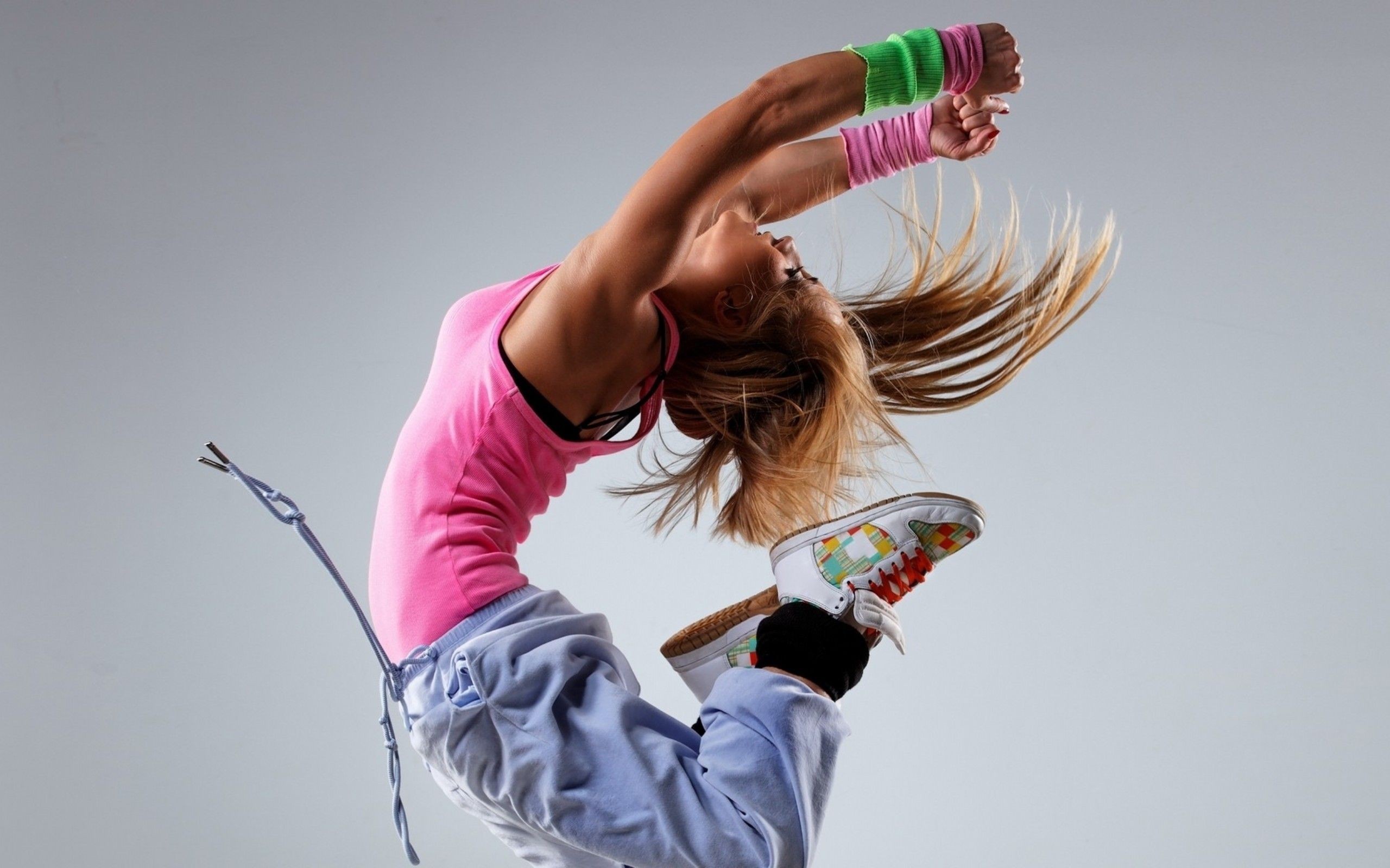 Dancer Women Blonde Tank Top Pink Tops Sweatpants Sneakers Long Hair 2560x1600