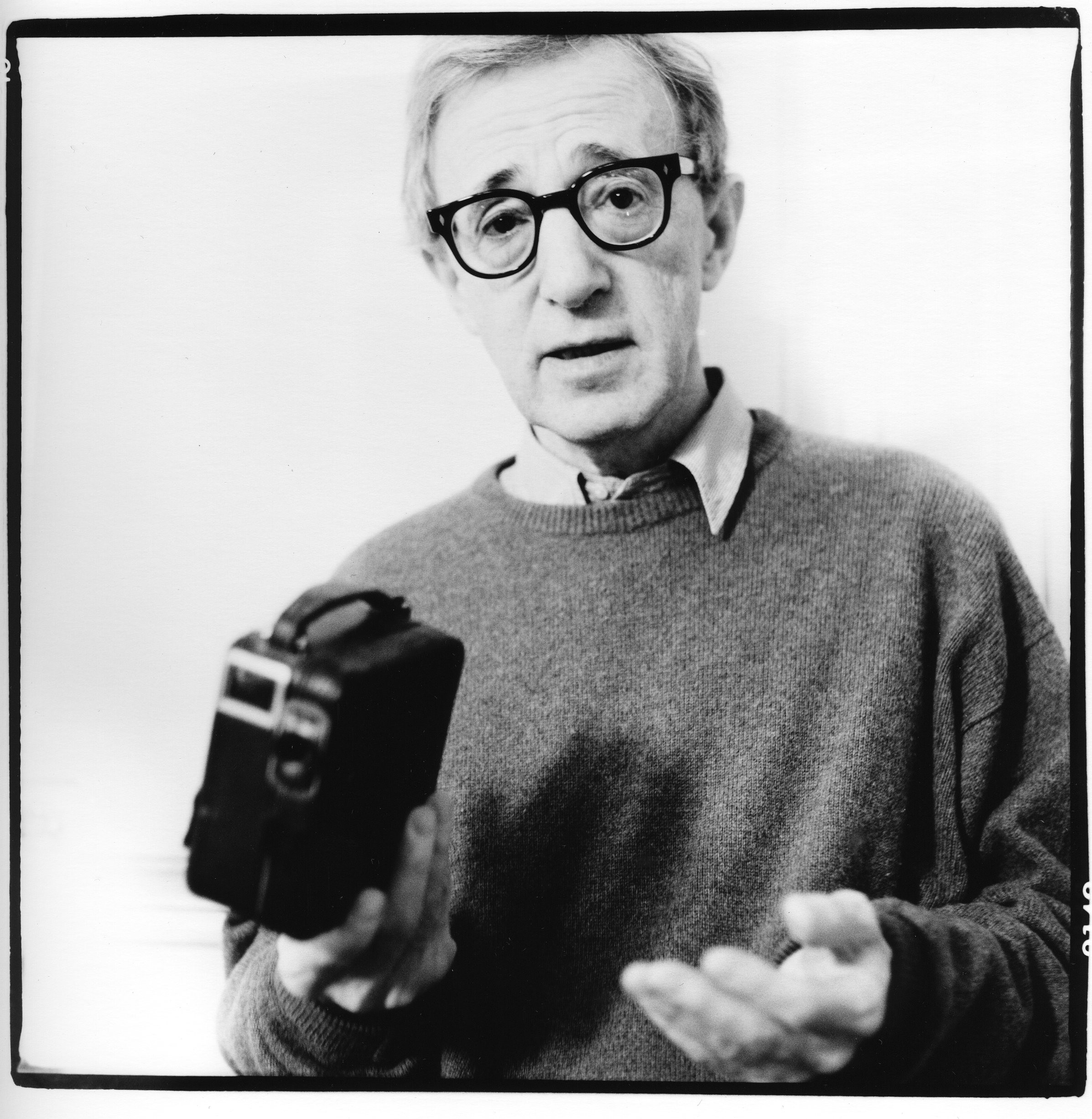 Men Film Directors Actor Monochrome Monochrome Glasses Camera White Background Picture Frames Old Ph 2394x2454