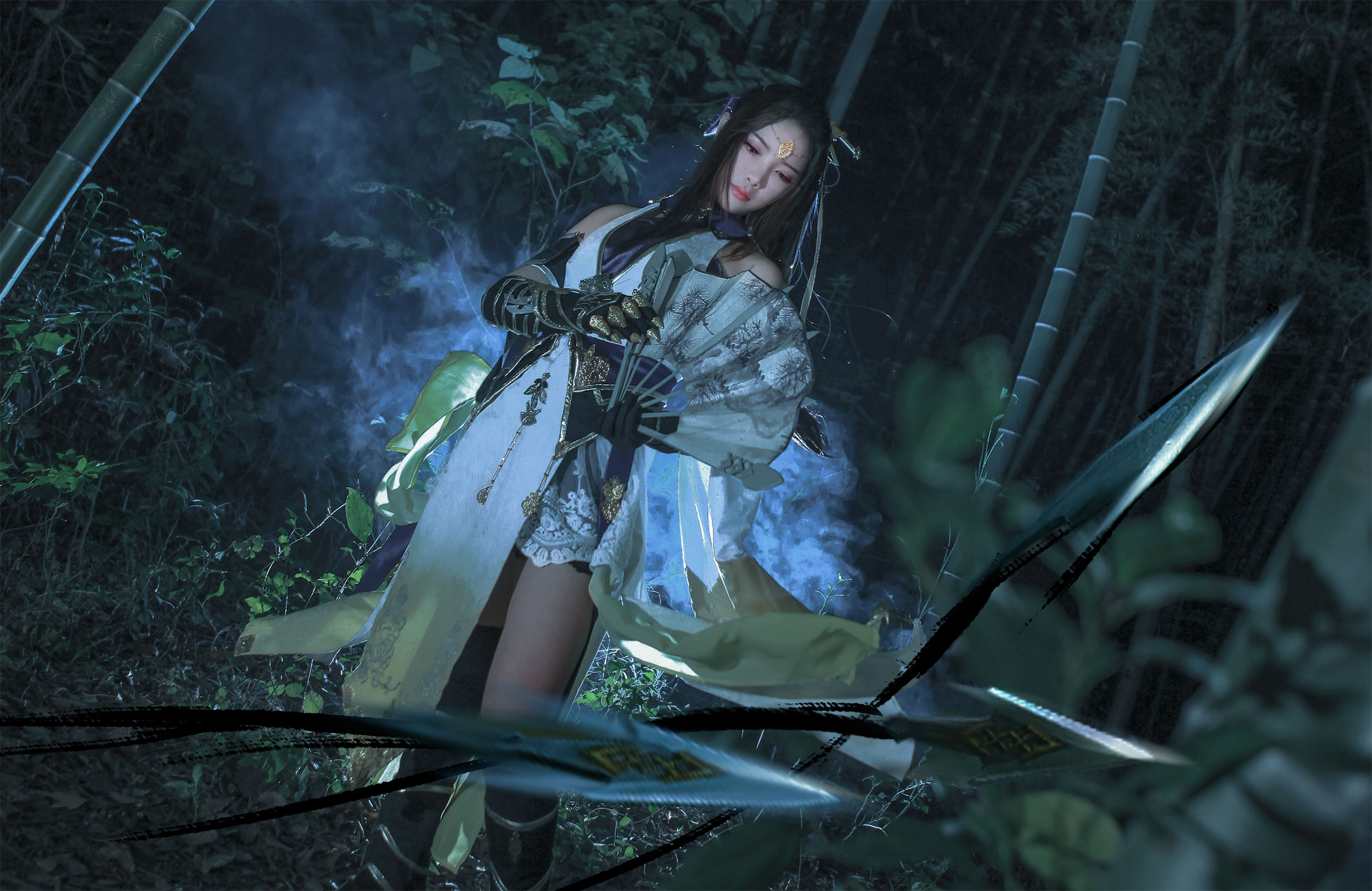 Asian Cosplayer Moonlight Blade WuXia 2500x1623