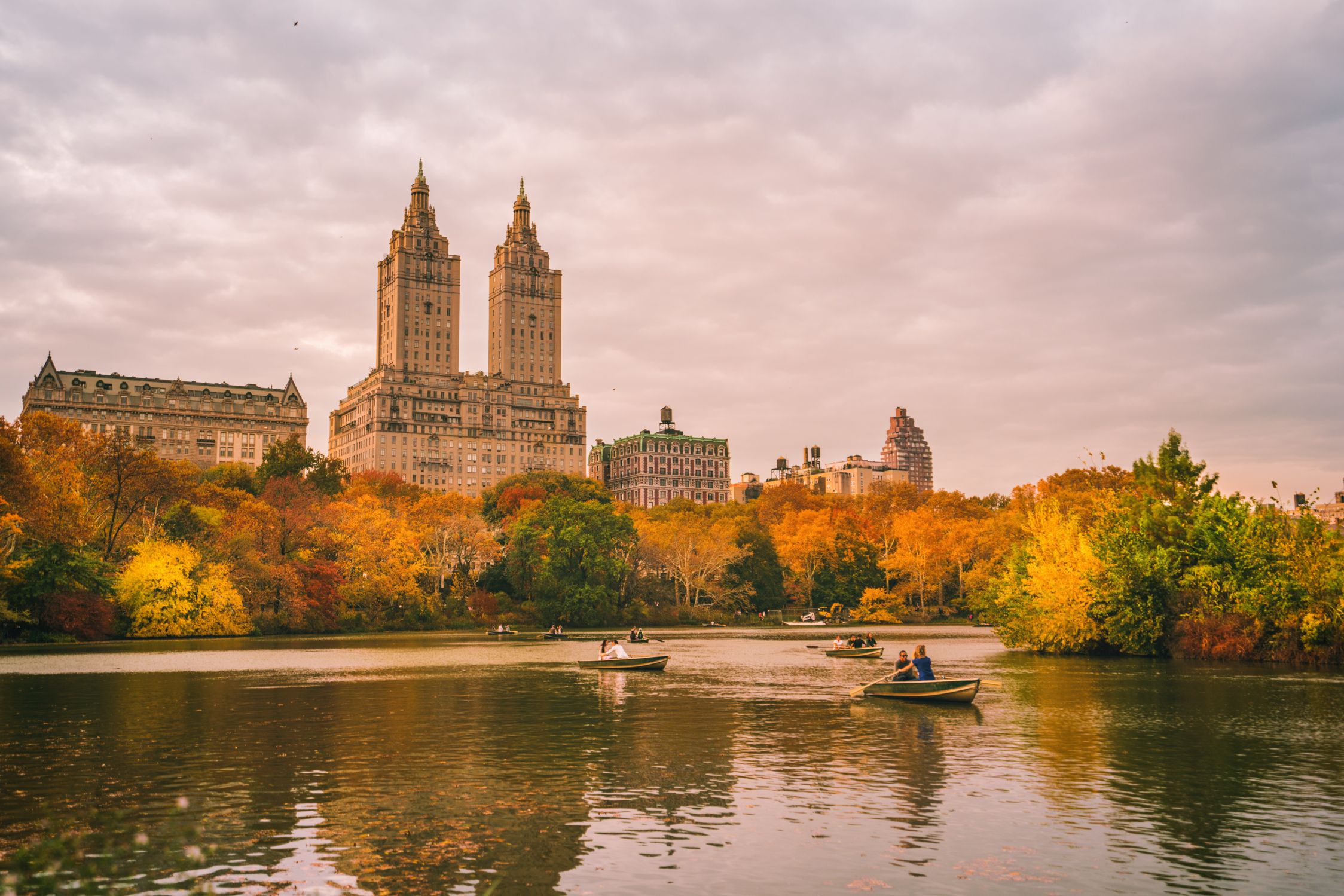 Central Park New York Park Fall Water Boat Colorful Building Architecture Lake 2248x1499