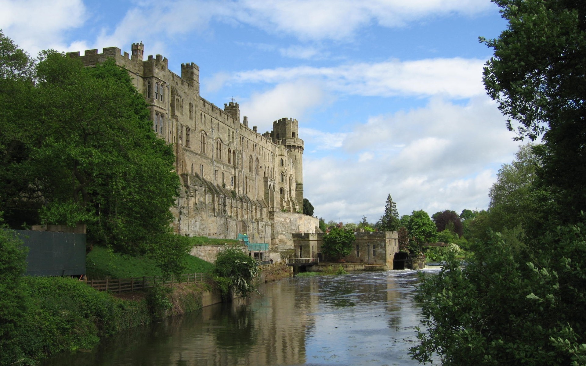 Man Made Warwick Castle 1920x1200