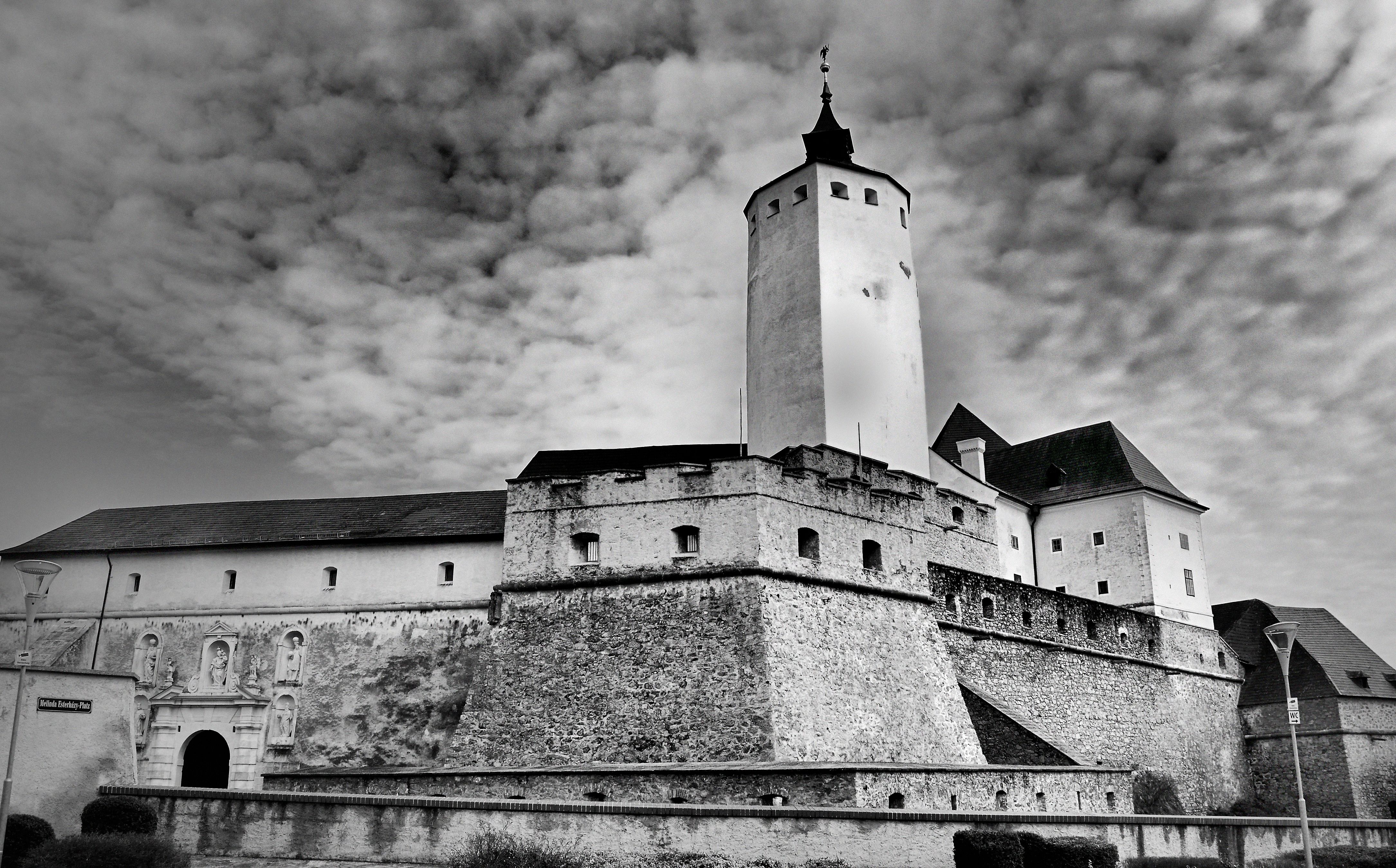 Man Made Forchtenstein Castle 4340x2698