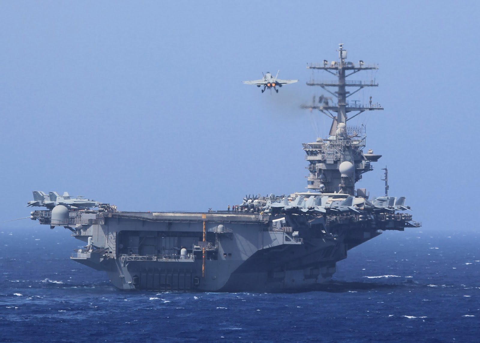 Military USS Nimitz CVN 68 Warship Boeing F A 18E F Super Hornet Aircraft Carrier Navy 1600x1143