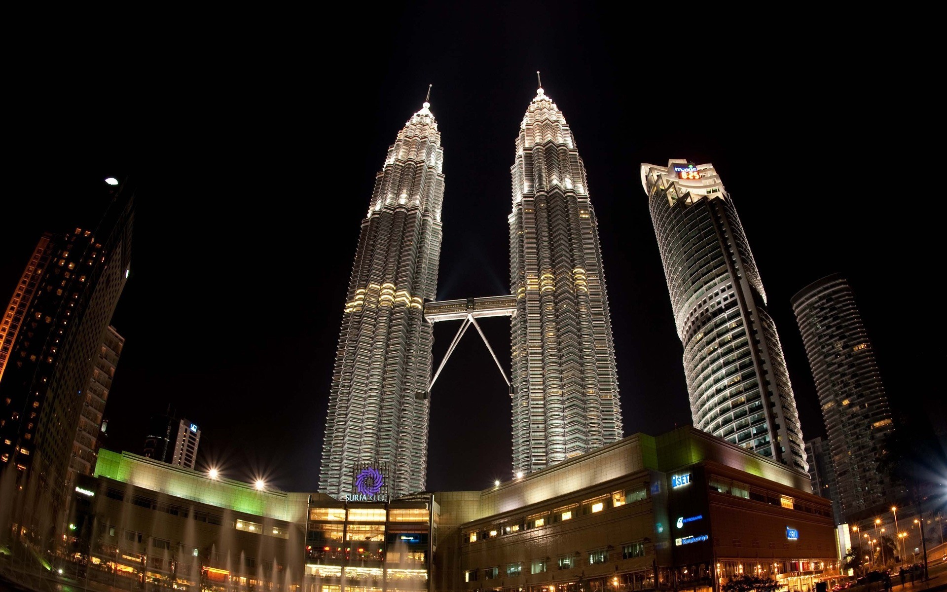 Cityscape Skyscraper Night Petronas Towers Malaysia 1920x1200