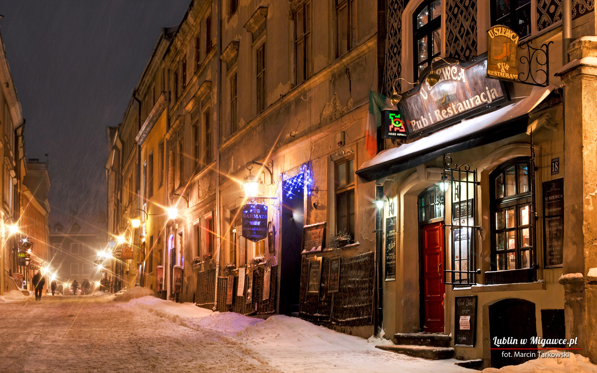 Lublin Poland Polish Cityscape Tourism Tourist Europe Snow Town Calm Snowing Pub 1920x1200