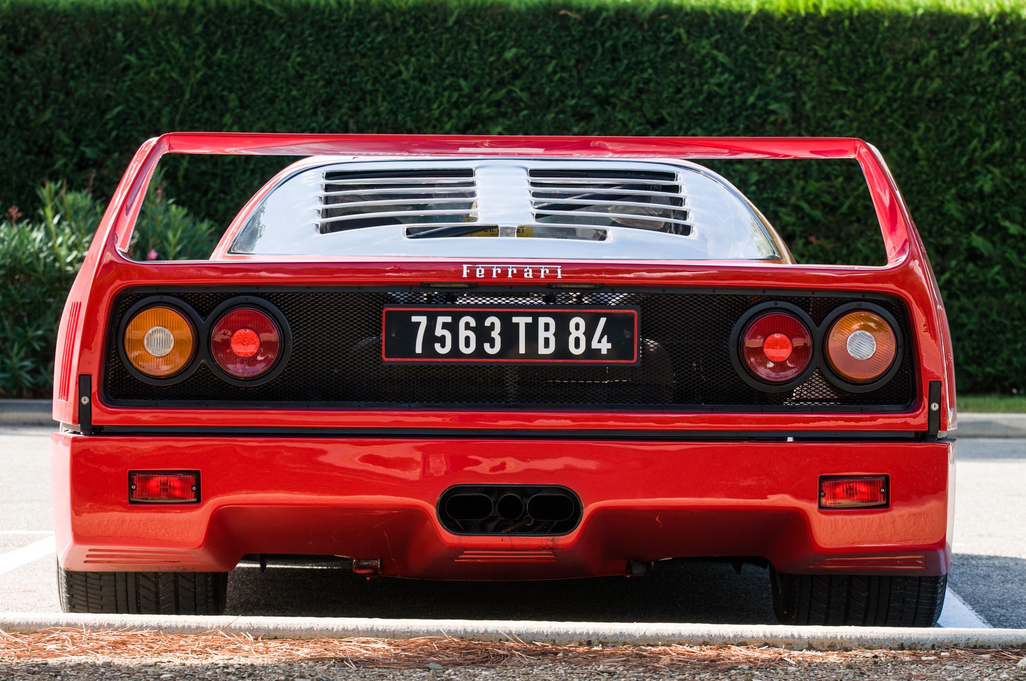 Ferrari F40 Supercars Red Car 2048x1360