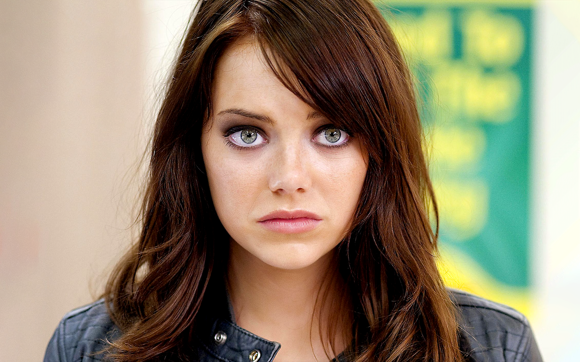 Emma Stone Actress Zombieland Eyes Angry Looking At Viewer Wallpaper -  Resolution:1920x1200 - ID:174409 