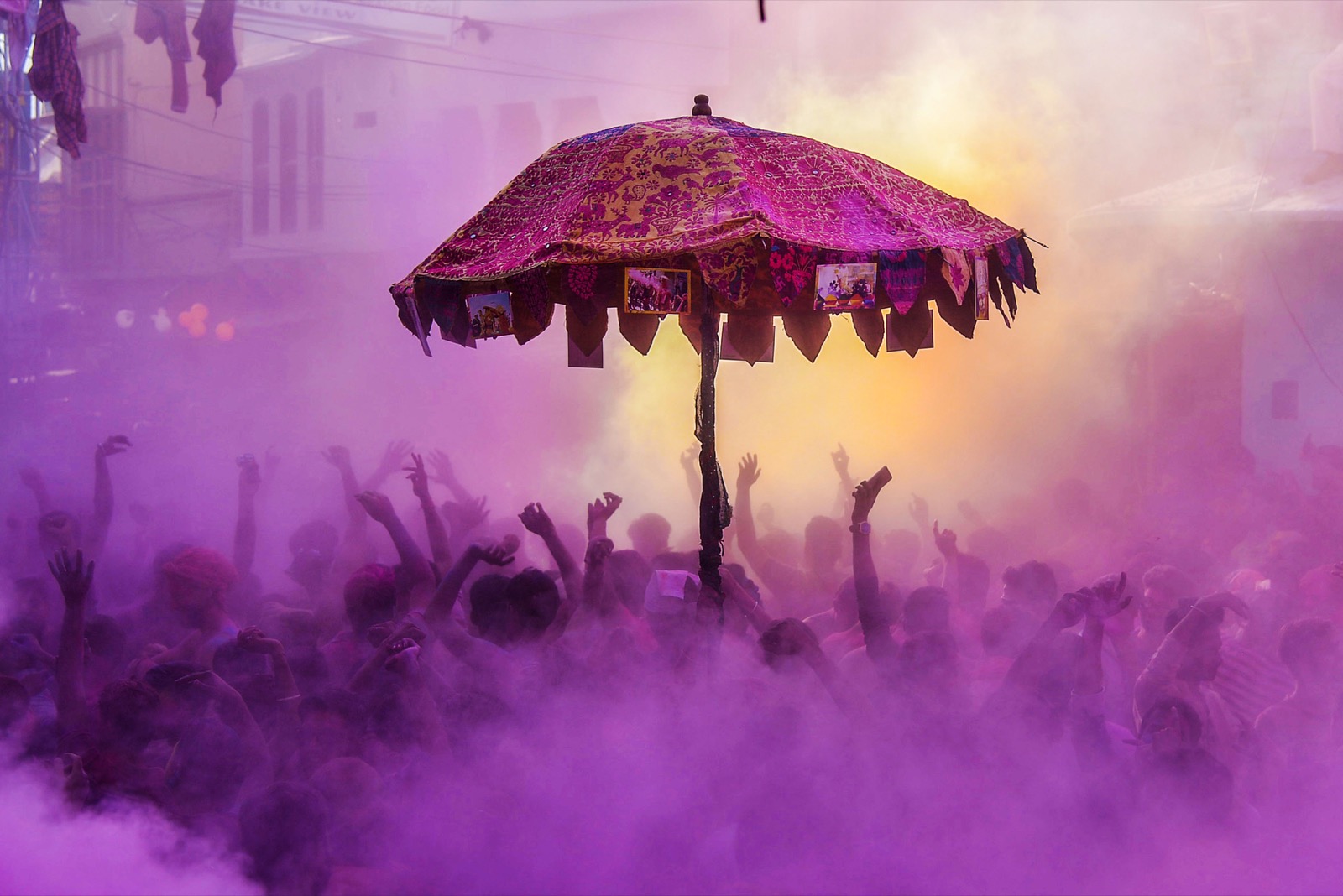 Holi Festival Colorful Joyful Happiness India Dancing Arms Up 1600x1068