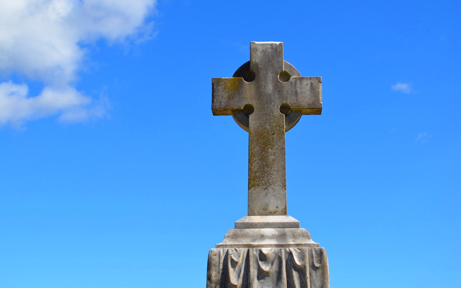 Cross Cemetery Headstone Sky Religious 1920x1200