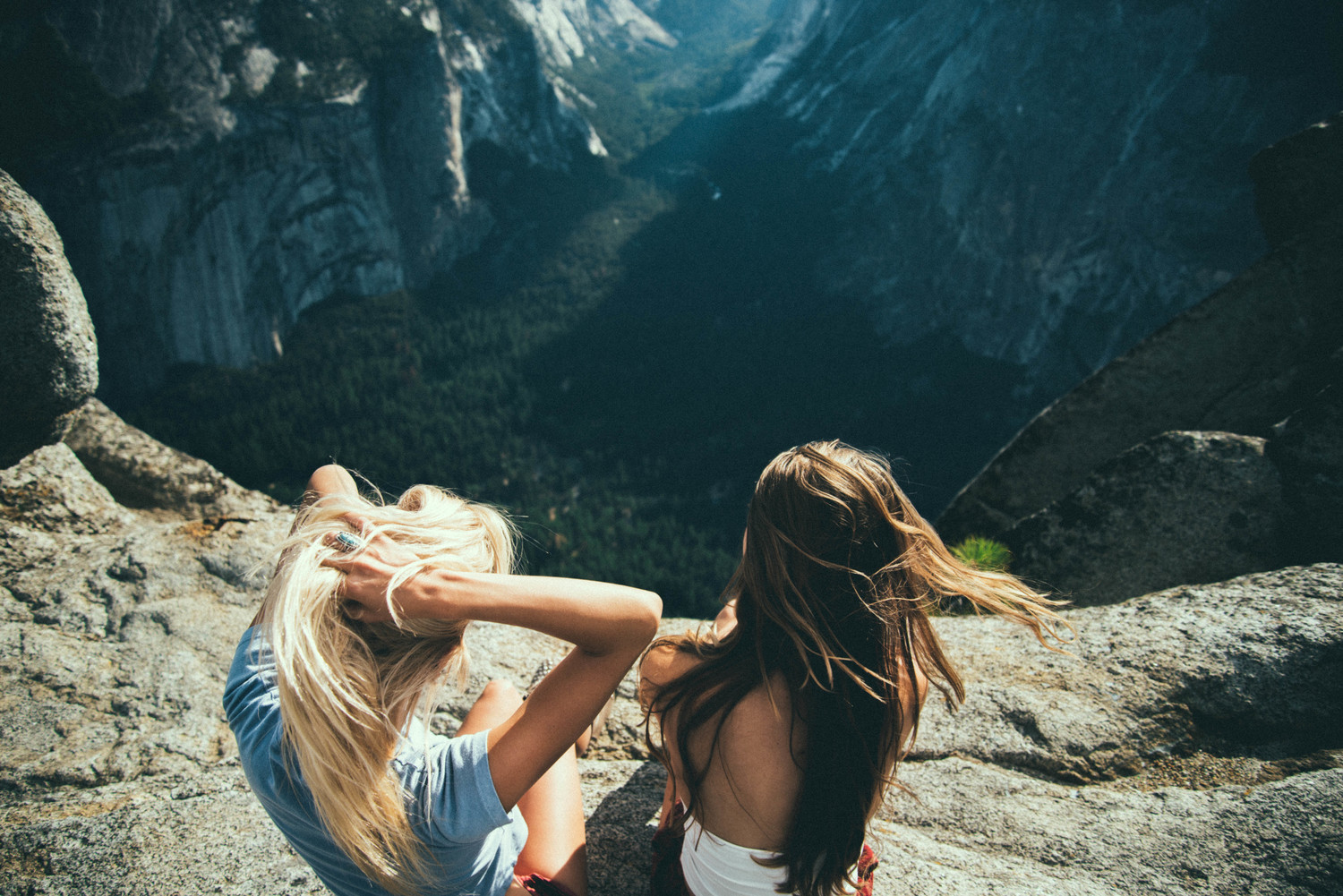 Women Women Outdoors Photography Noel Alvarenga Landscape Mountains Hands On Head Chill Out Model Lo 1500x1001