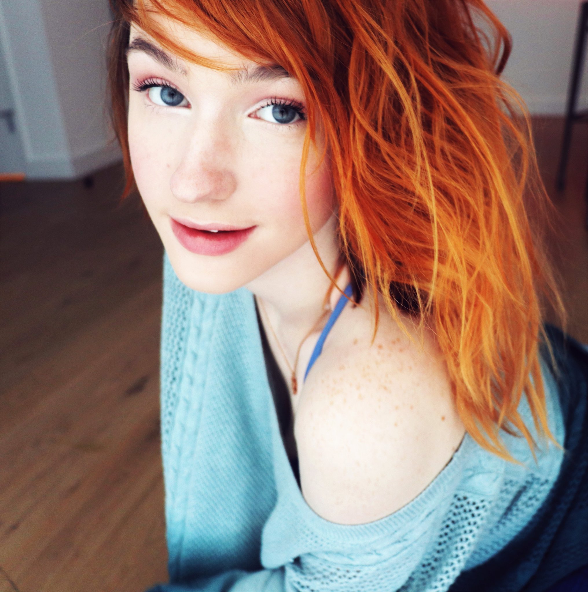 Webcam Model Redhead Necklace Sweater Women Face Women Indoors 2032x2048