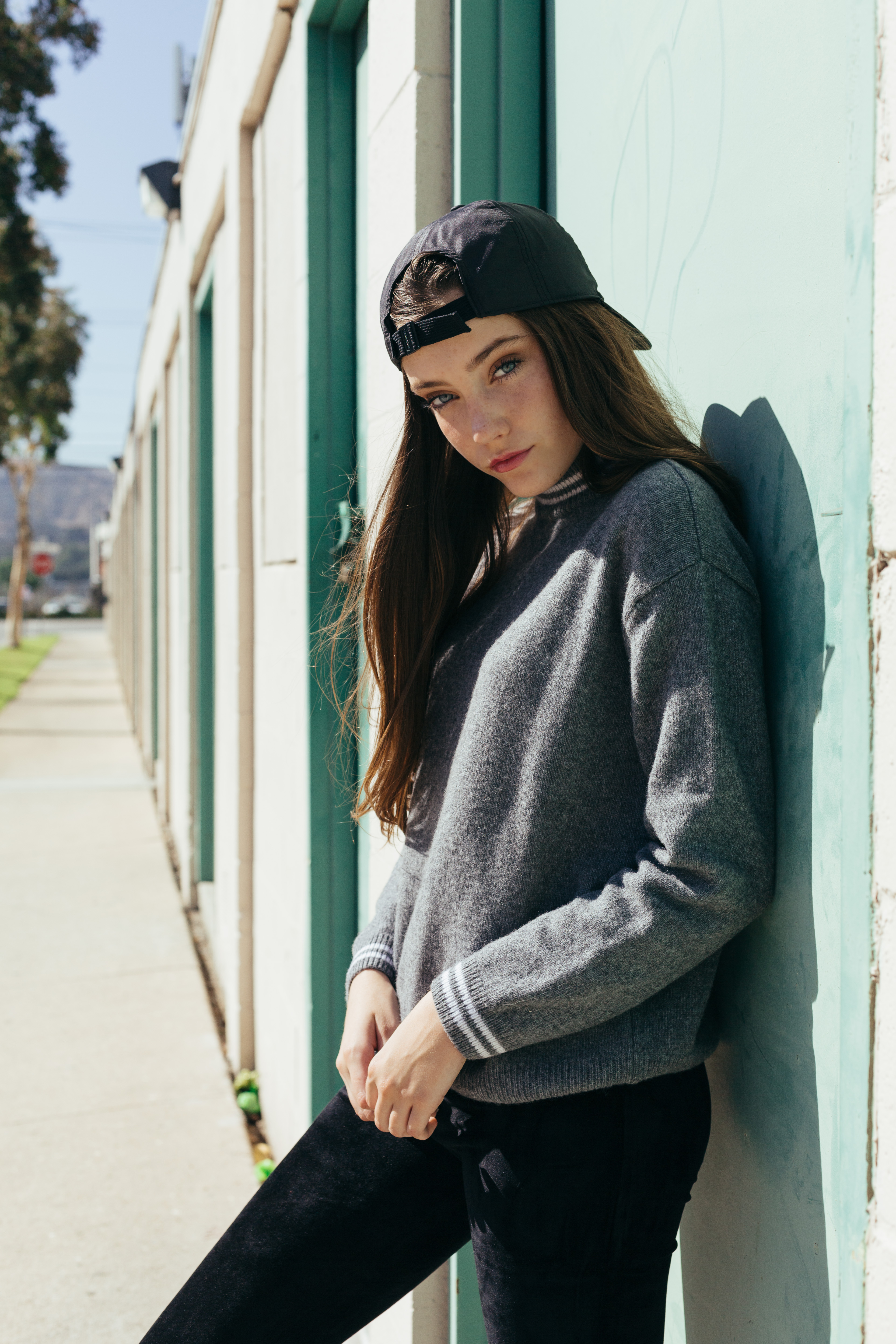 Chloe Bechtol Women Looking At Viewer Long Hair Leaning Baseball Caps Grey Sweater Sweater Black Pan 3840x5760