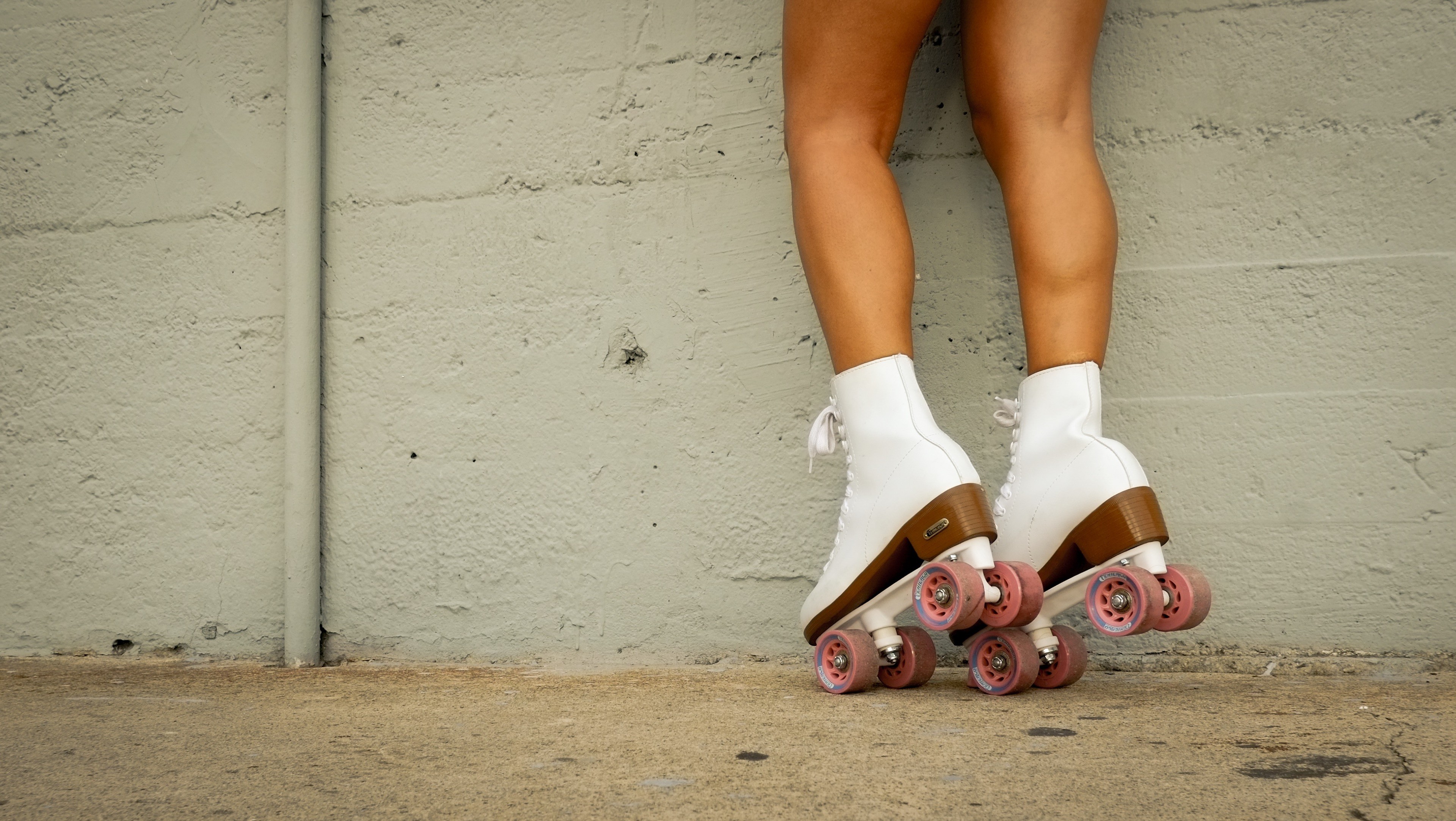 Women Rollerskates Legs Outdoors 3840x2165