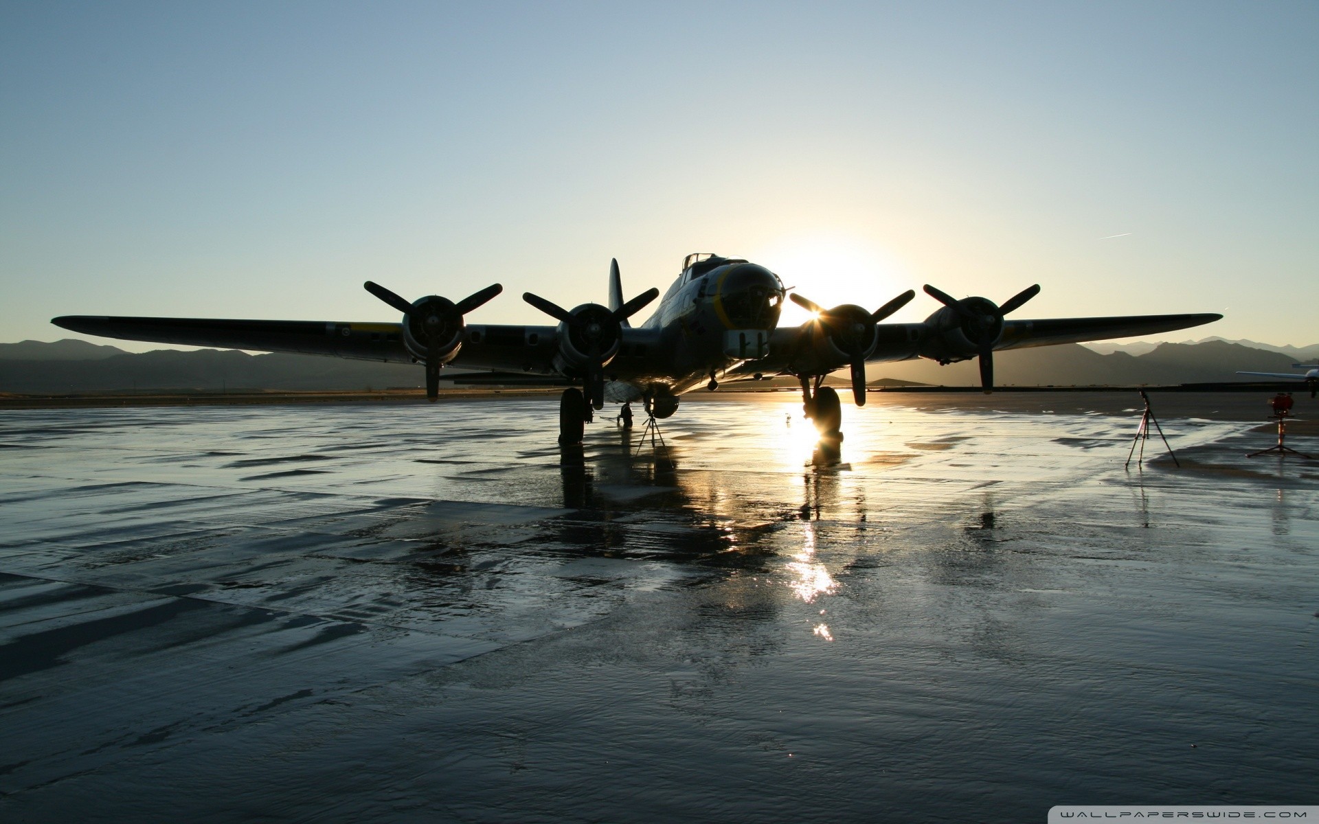 Boeing B 17 Flying Fortress Airplane Star Engine 1920x1200