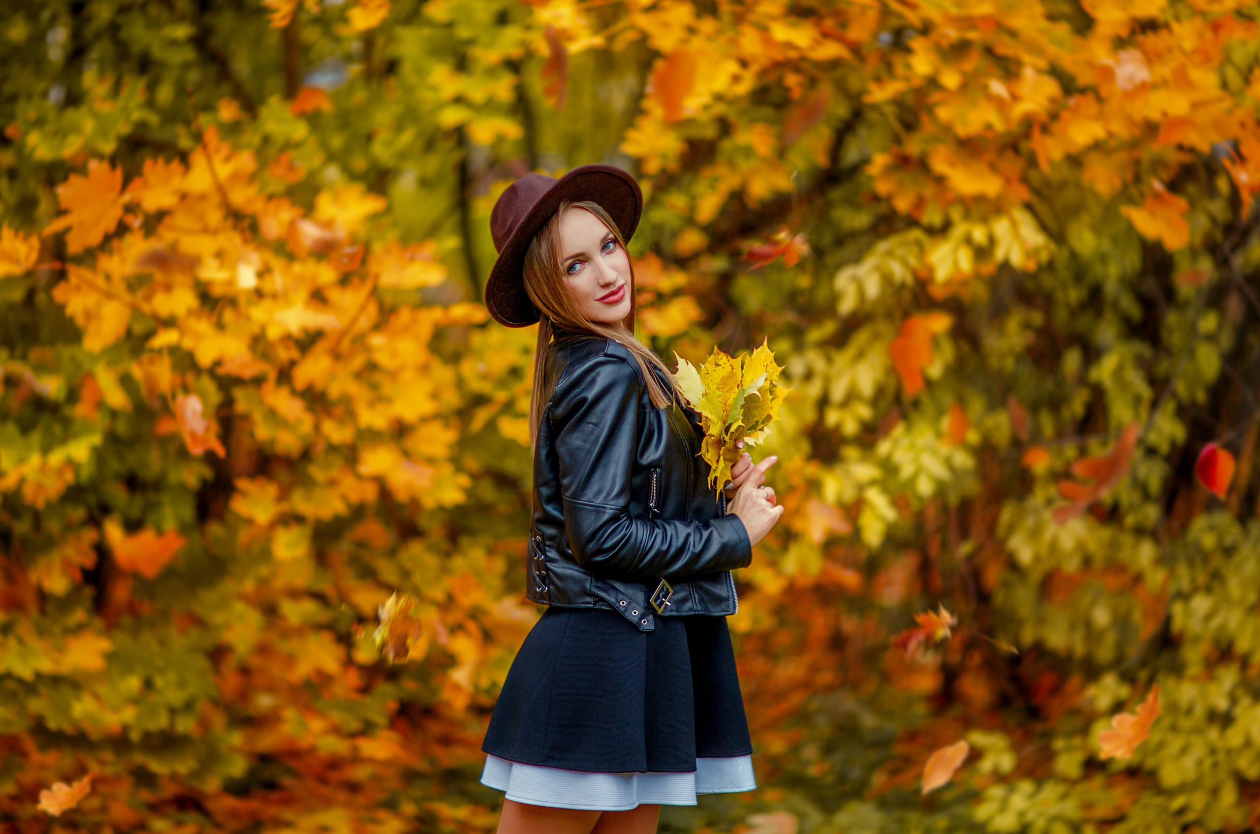 Women Model Looking At Viewer Women With Hats Hat Leather Jackets Black Jackets Dress Fall Leaves Fo 2560x1695
