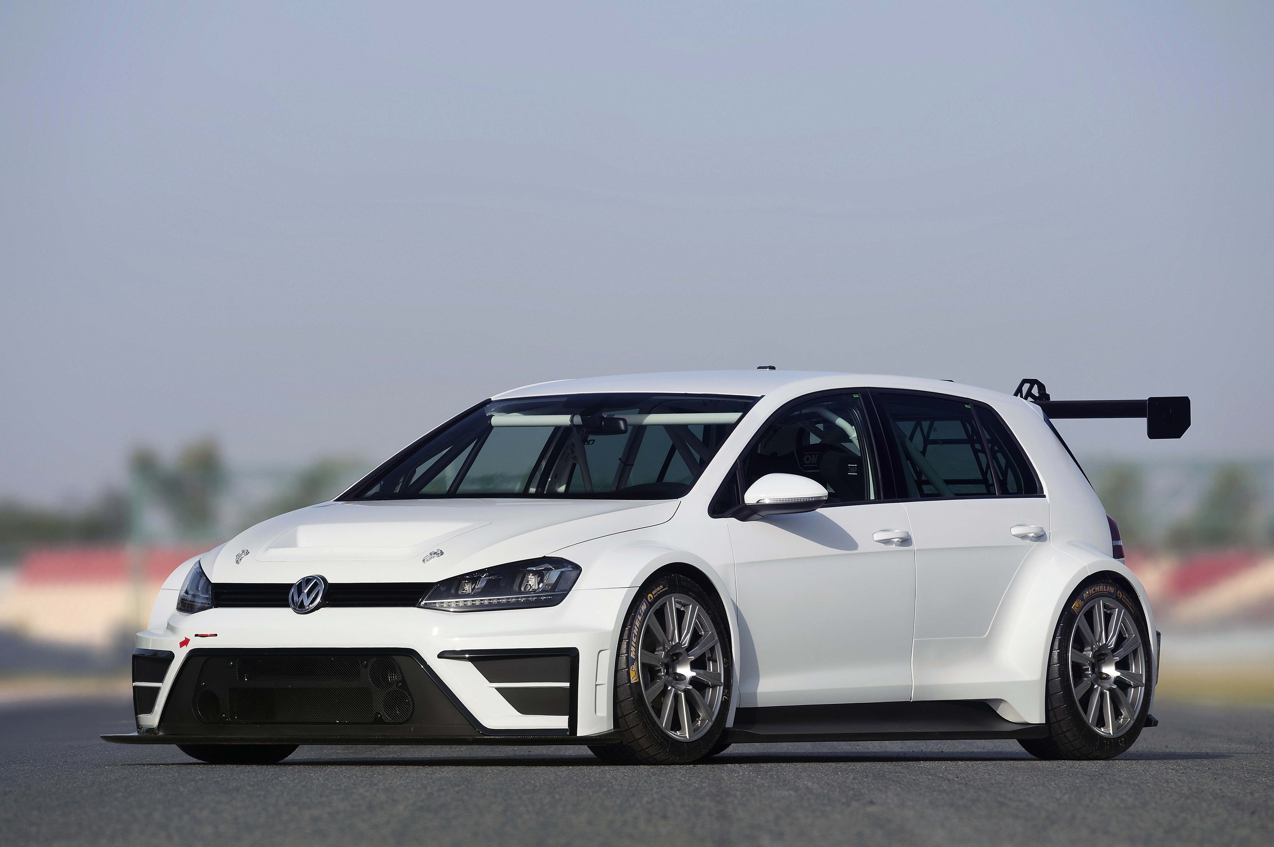 Volkswagen Golf TCR Concept Race Car Tuning 4096x2726