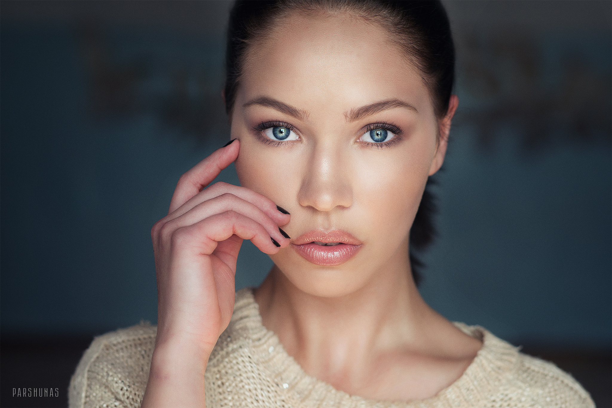 Women Anton Parshunas Brunette Blue Eyes Face Hand On Face Looking At Viewer Sweater Wallpaper