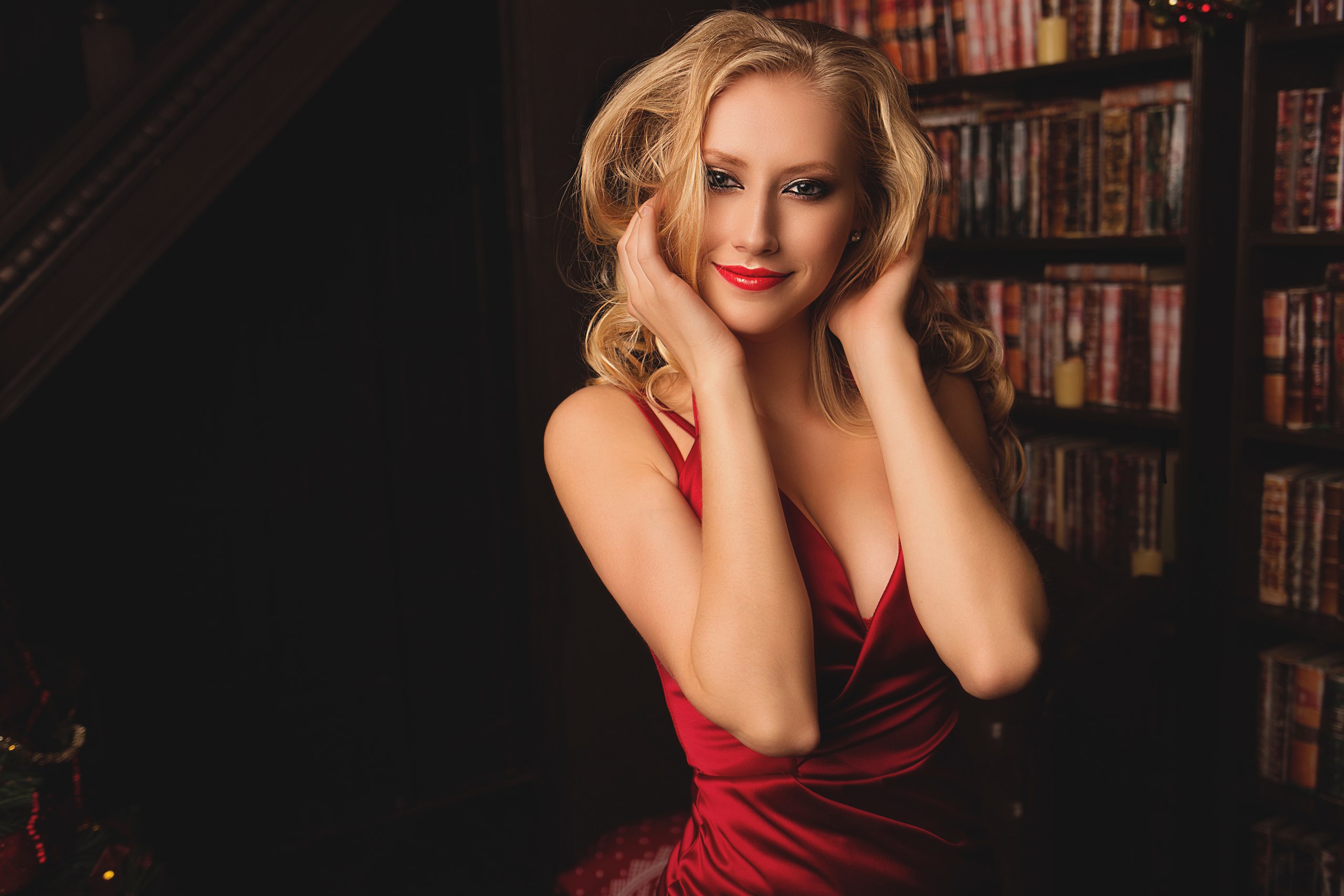 Blonde Smiling Women Indoors Model Red Dress Red Lipstick Bookshelves Books 2560x1707