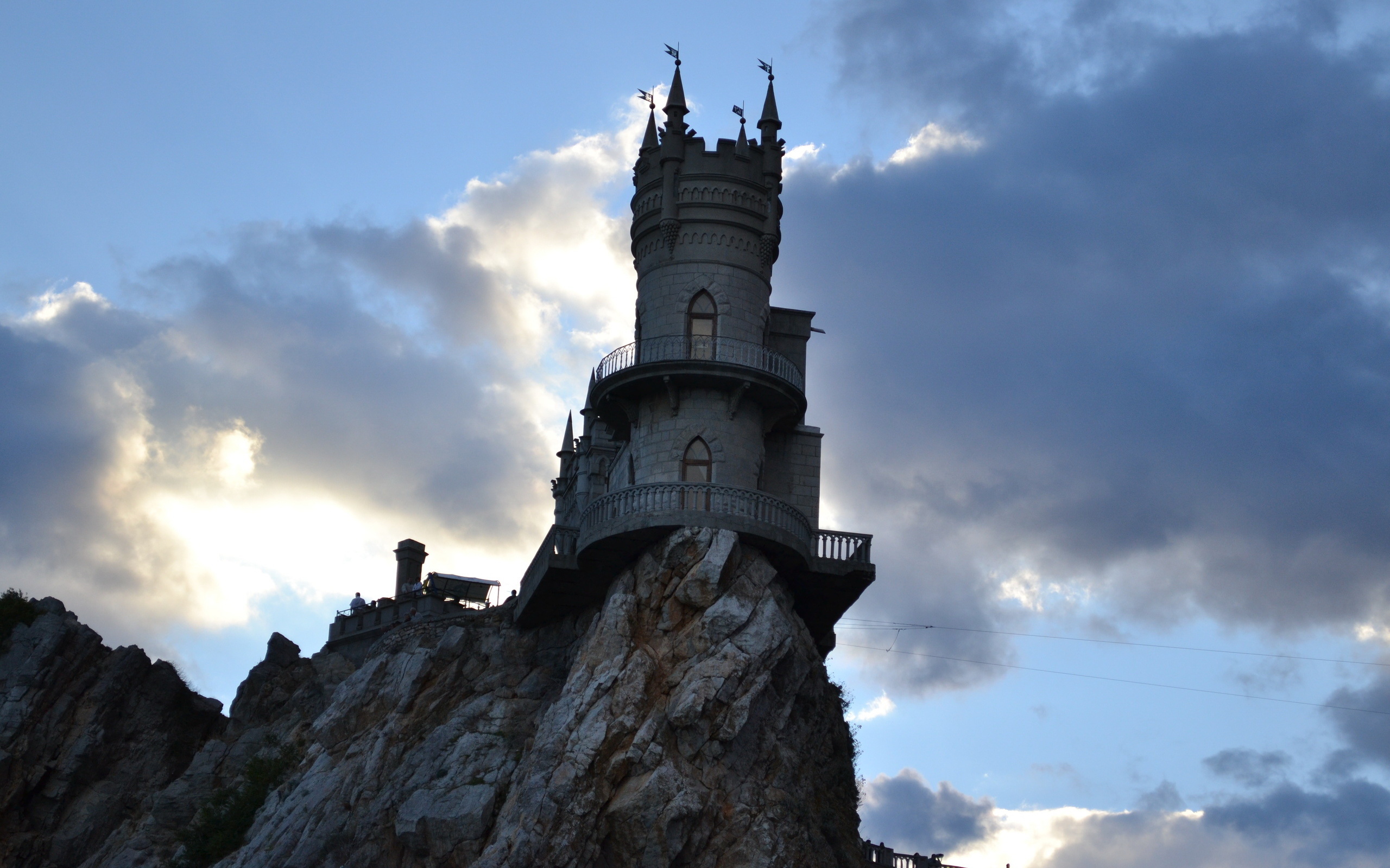 Castle Swallows Nest Yalta Russia 2560x1600
