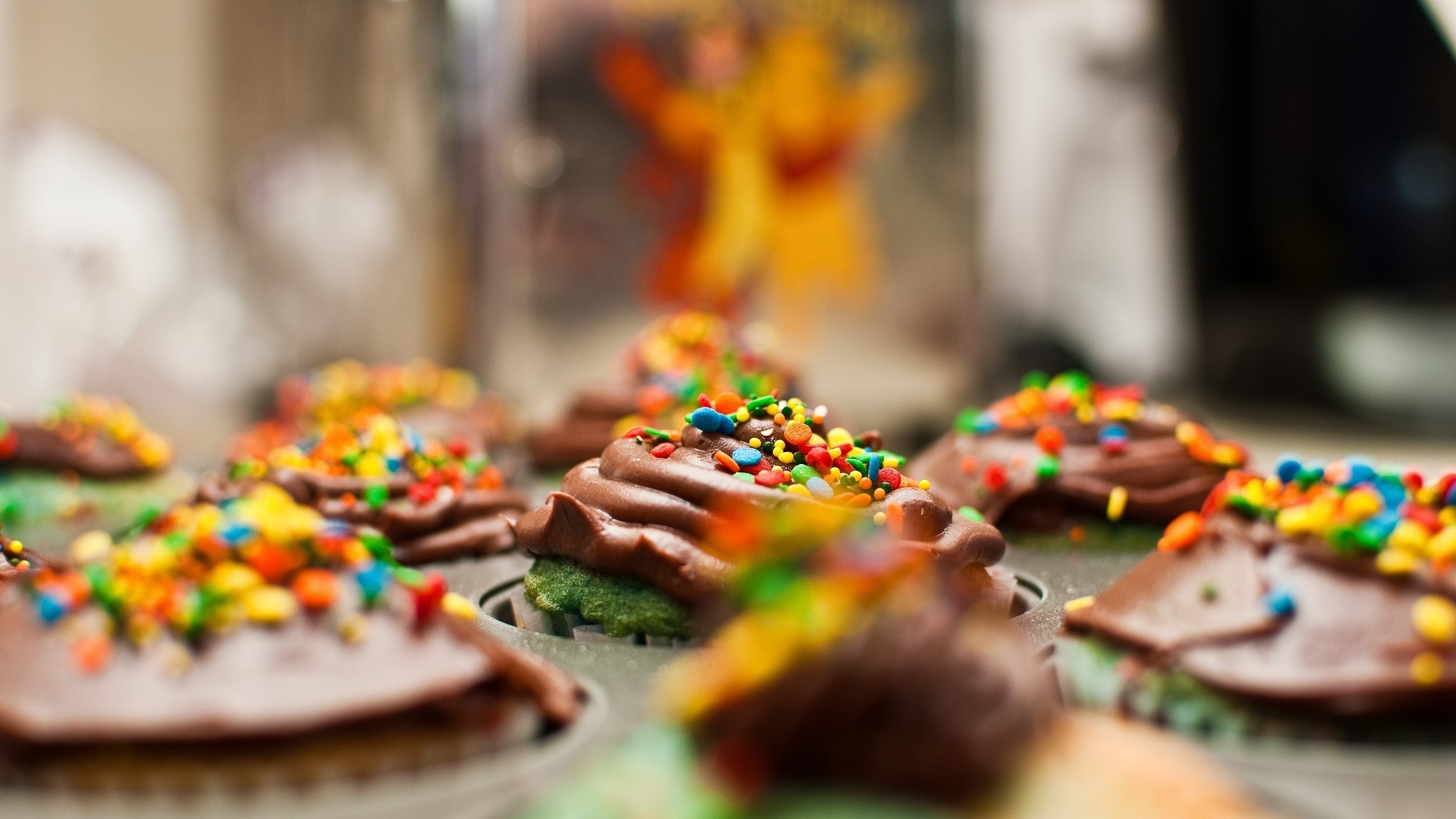 Cupcakes Sprinkles Dessert Depth Of Field Food 2560x1440