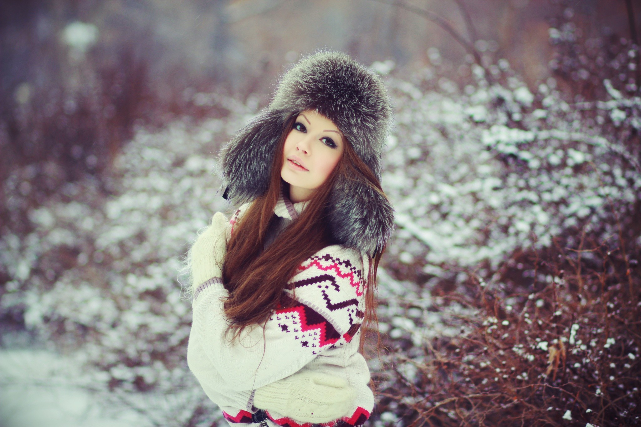 Women Auburn Hair Winter Snow Fur Women Outdoors Sweater Gloves Hat Brown Eyes Long Hair White Glove 2048x1365