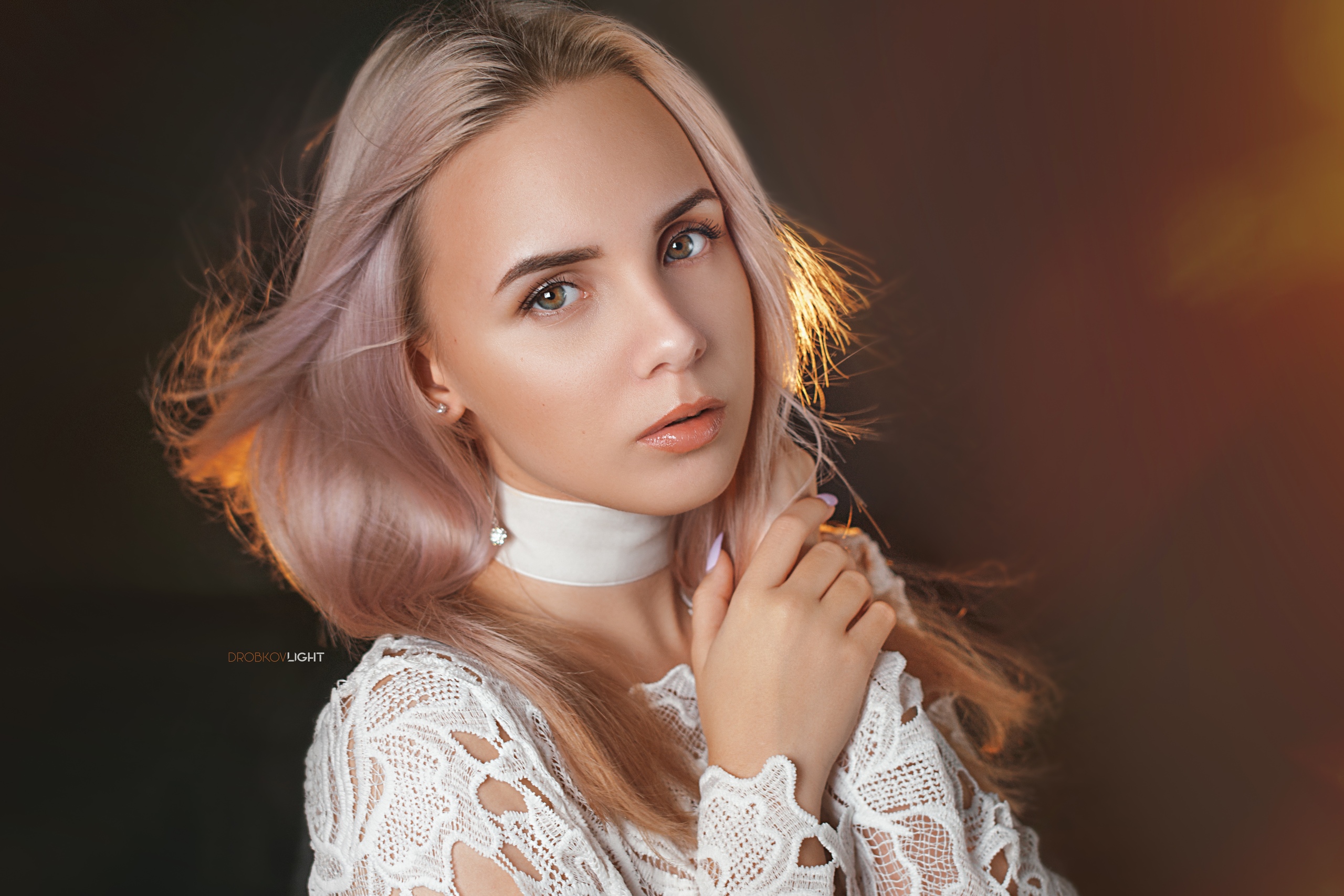 Anastasia Makarenko Women Model Blonde Looking At Viewer Portrait Indoors Face Depth Of Field White  2560x1707
