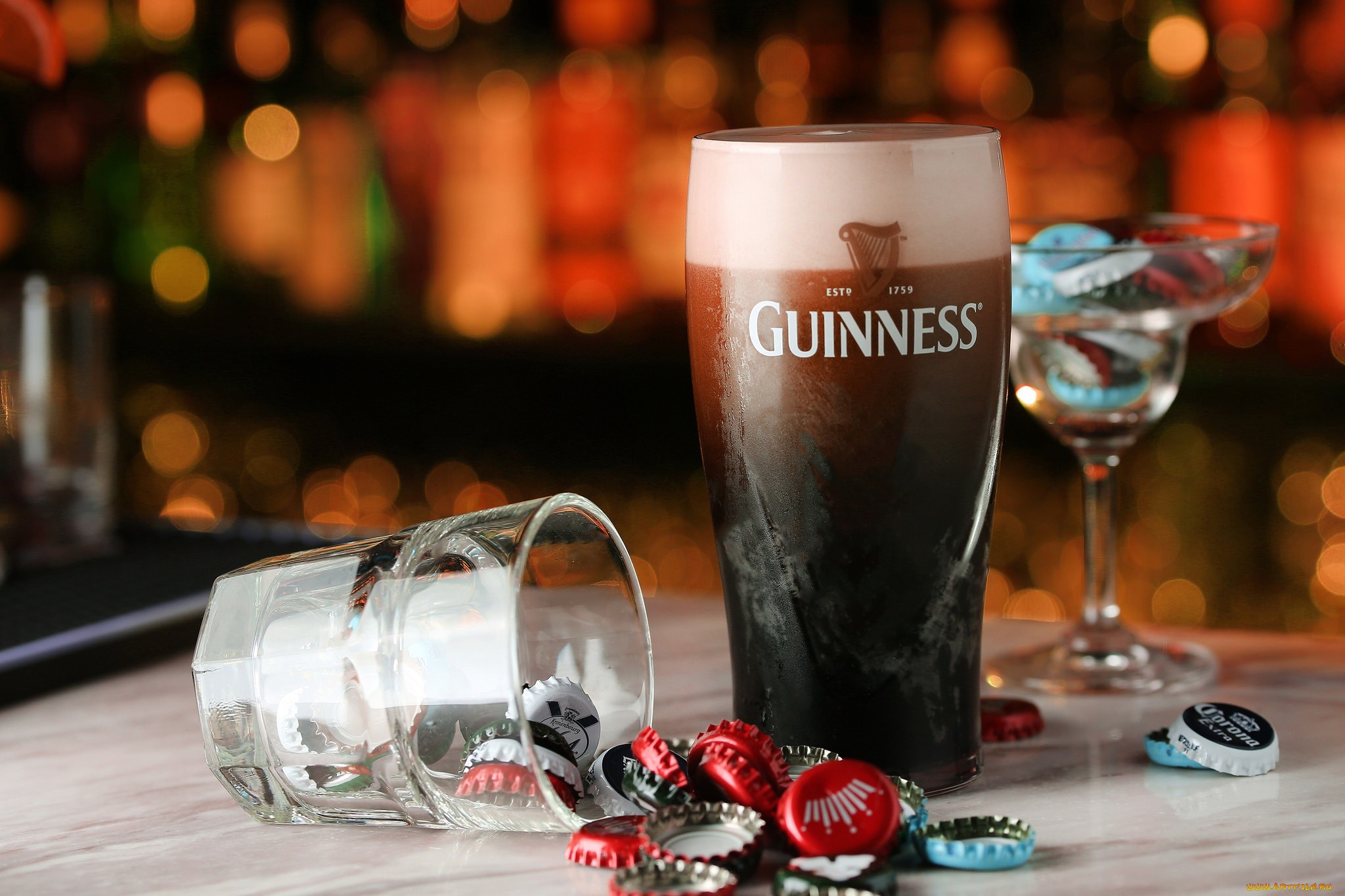 Beer Drinking Glass Alcohol Guinness 2048x1365