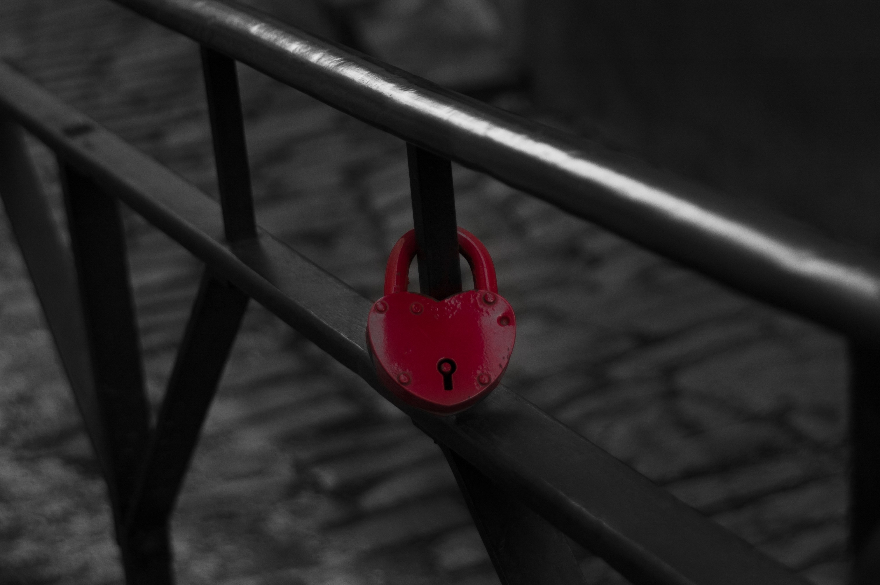 Heart Red Lock Selective Coloring 3008x2000