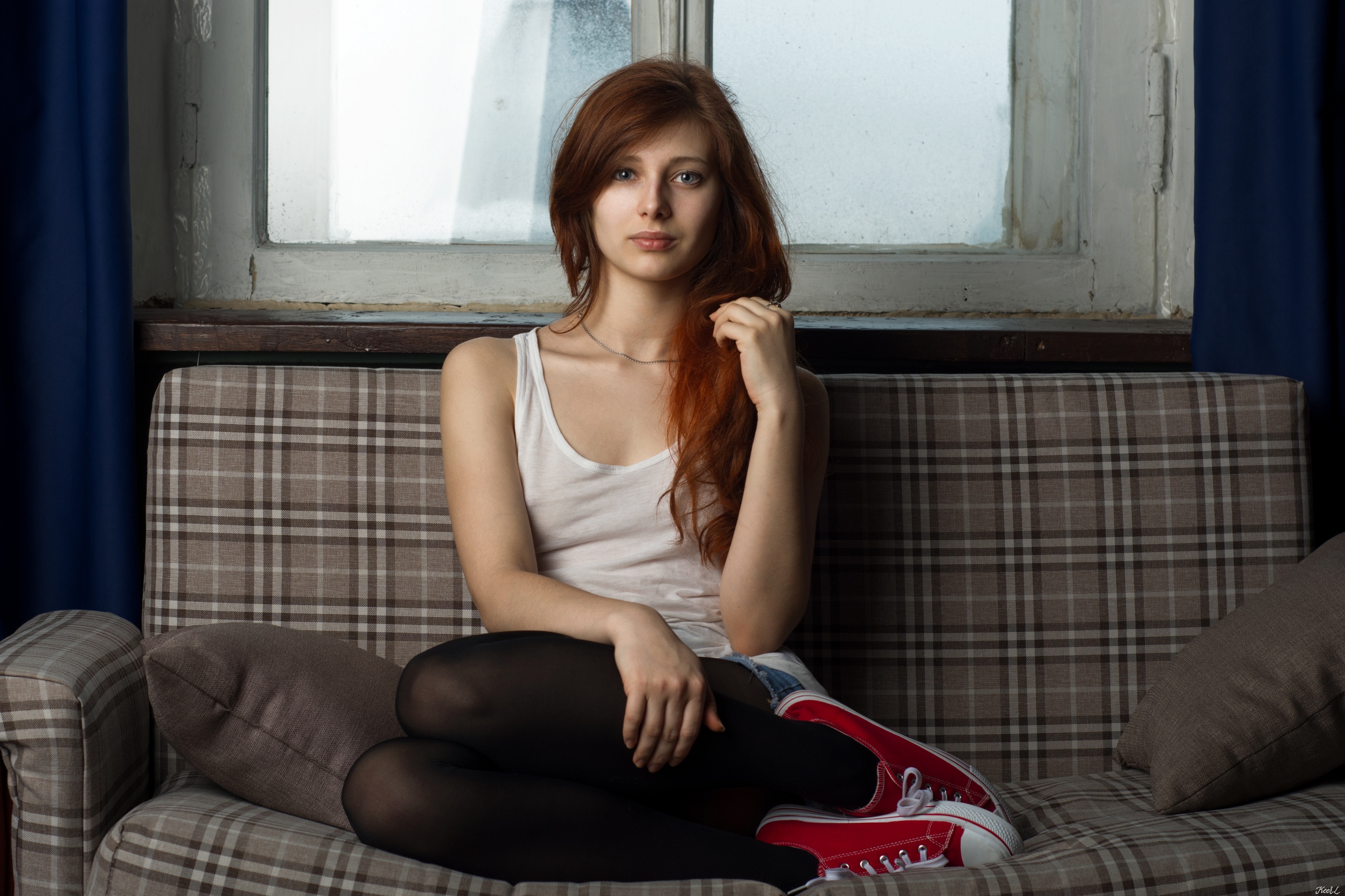 Redhead Long Hair Women Model Touching Hair Portrait Frontal View White Tops Tank Top Converse Sitti 2560x1706