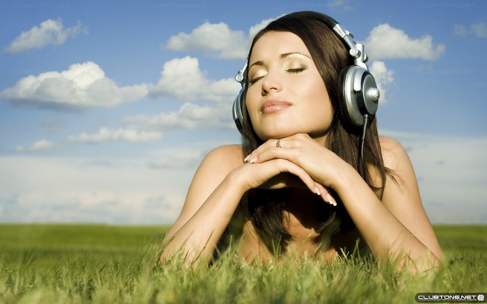 Women Headphones Women Outdoors Brunette Relaxing Enjoying Lying Down Long Hair 1680x1050